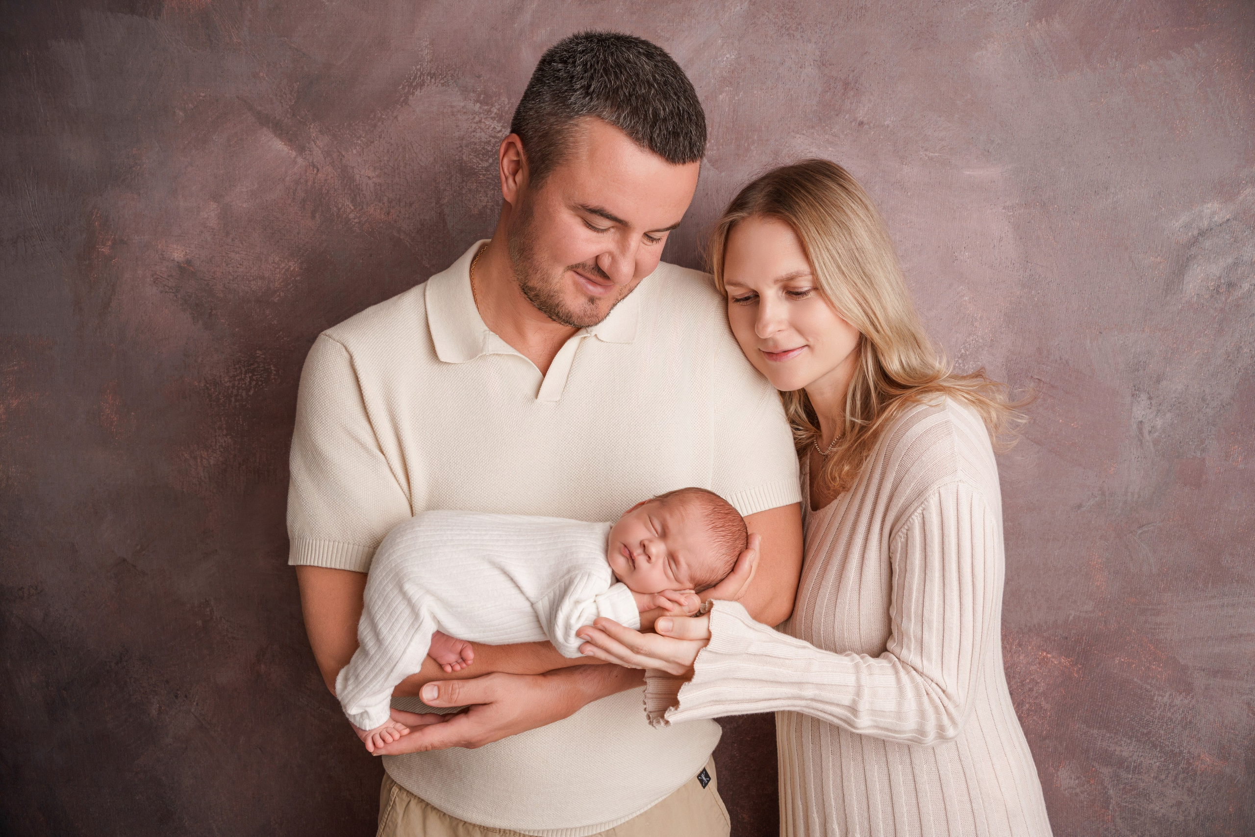 Семейные фотосессии с новорожденными | Трогательные кадры малышей и их близких в Москве и МО. Фотосессия новорожденных в Москве и Московской области | Профессиональный фотограф newborn — Татьяна Иванова