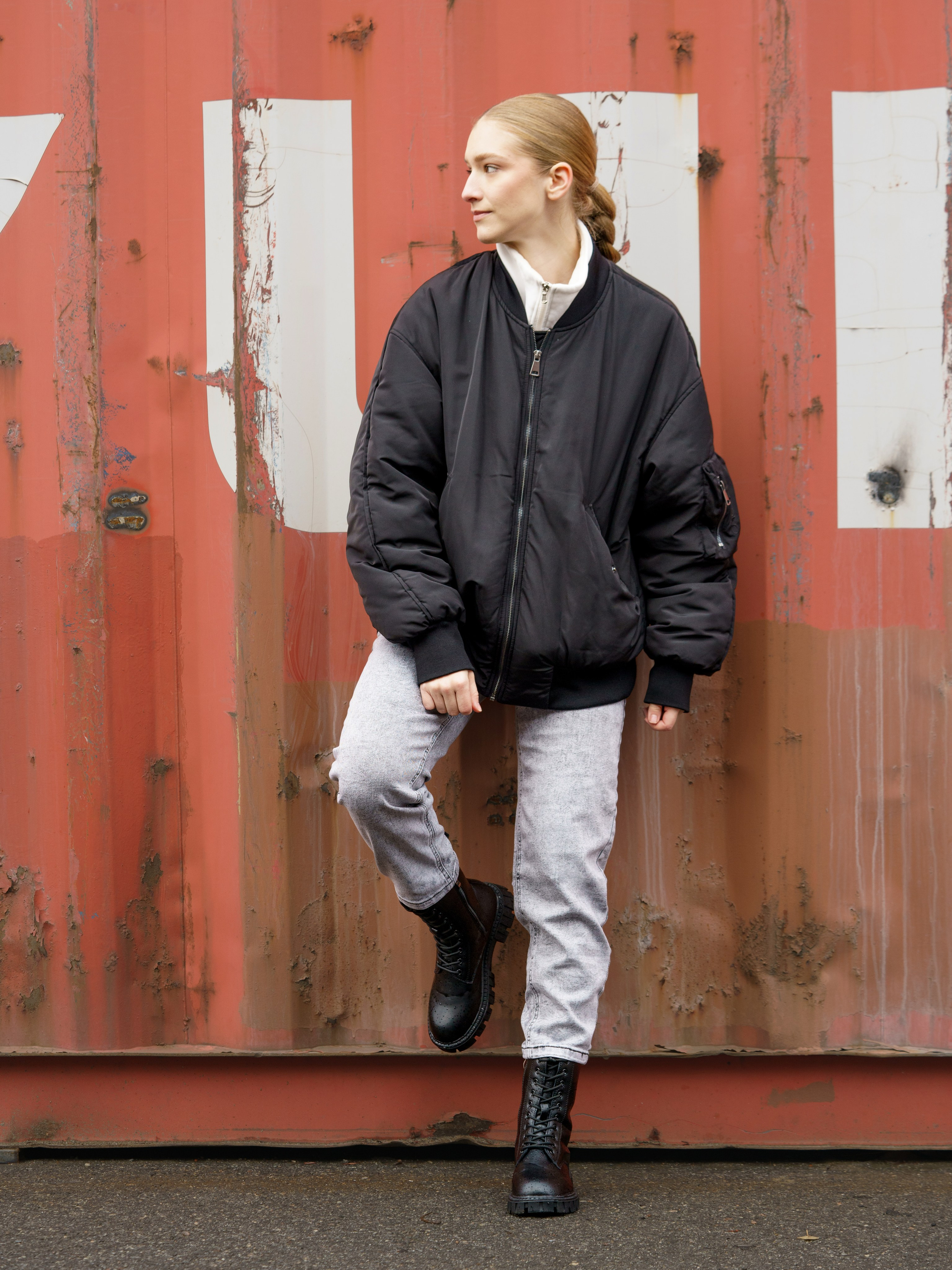 Стрит съемки. KED Production — продакшн из СПб. Создаём фото, видео и контент, который помогает брендам и селлерам продавать больше