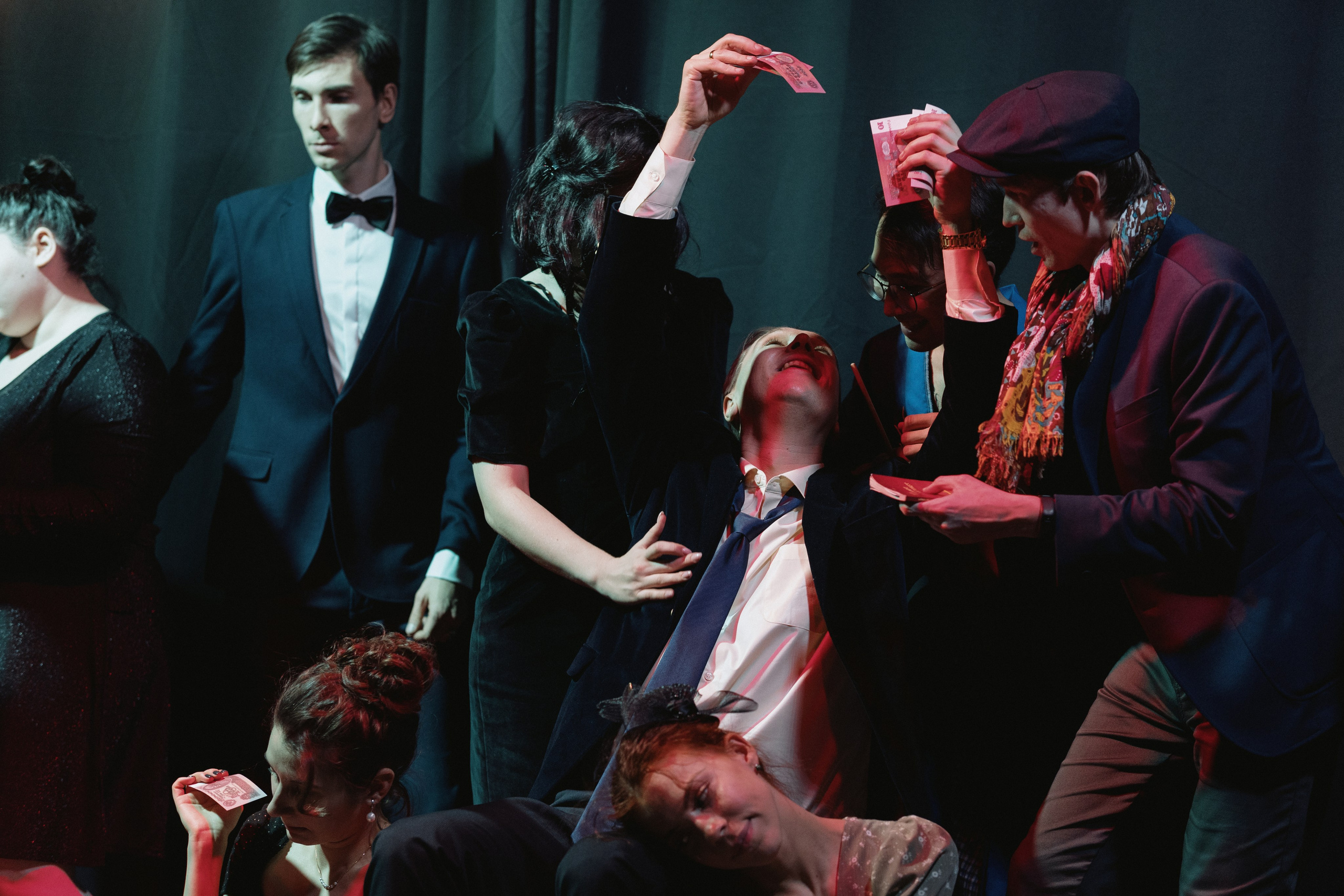 Спектакль «Зойкина Квартира». Репортажный и портретный фотограф Андрей Гаровский