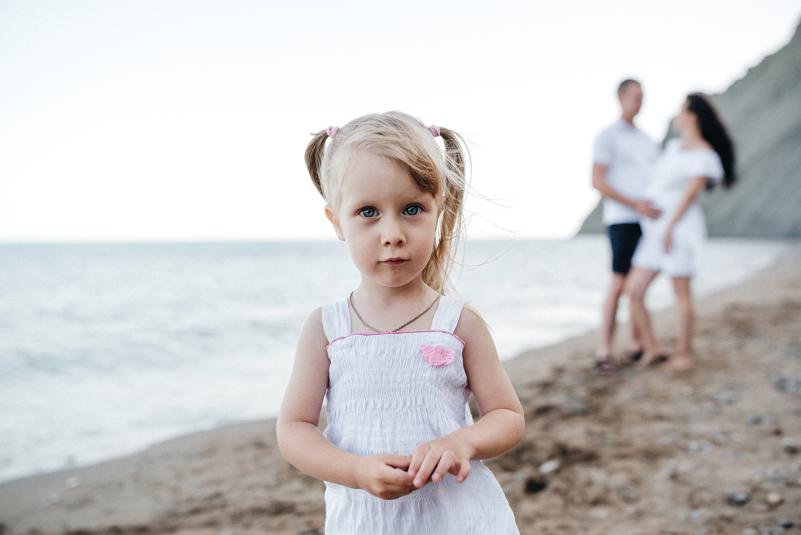 Кира с мамой и папой :)