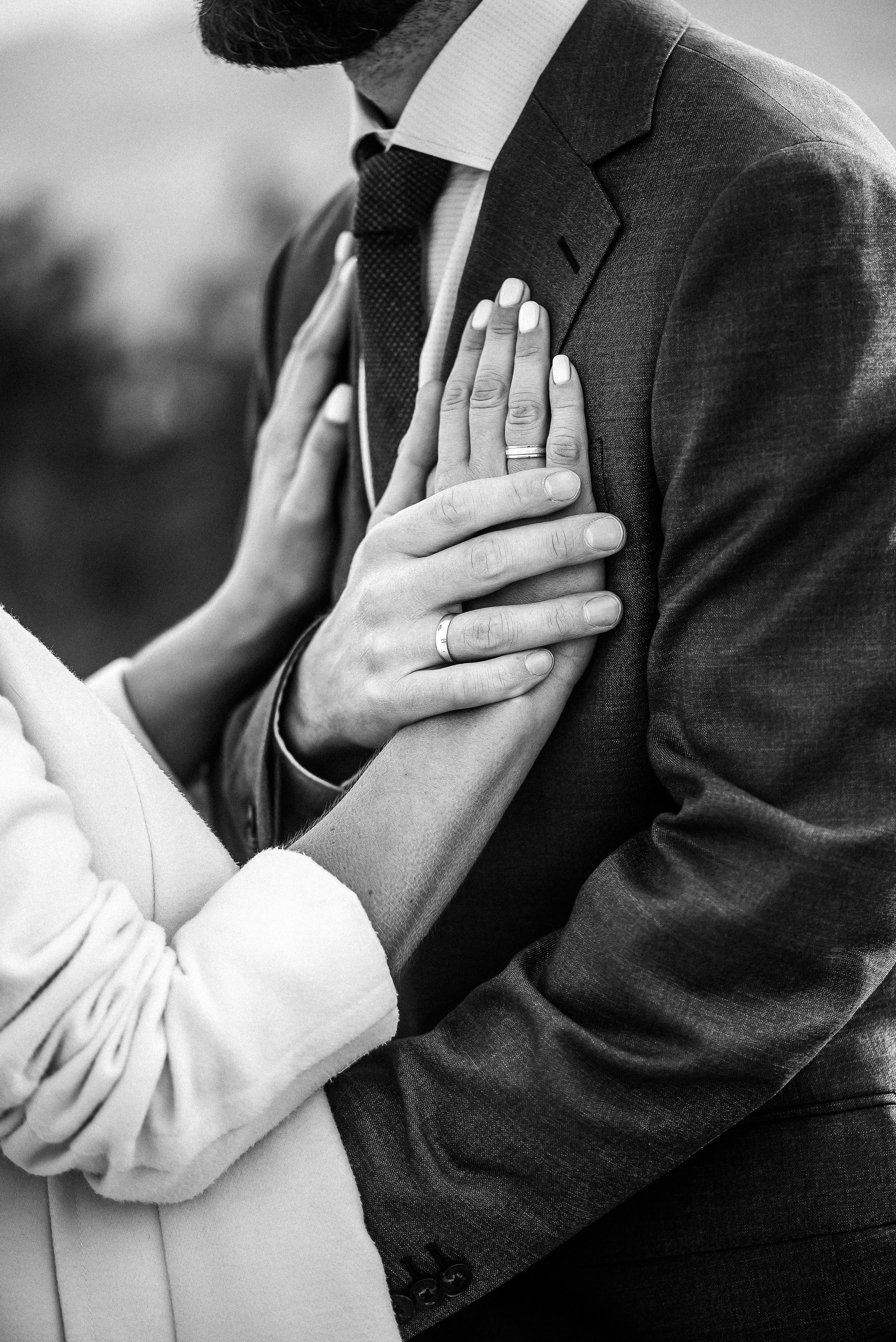 Свадебная фотосессия на берегу моря в Крыму