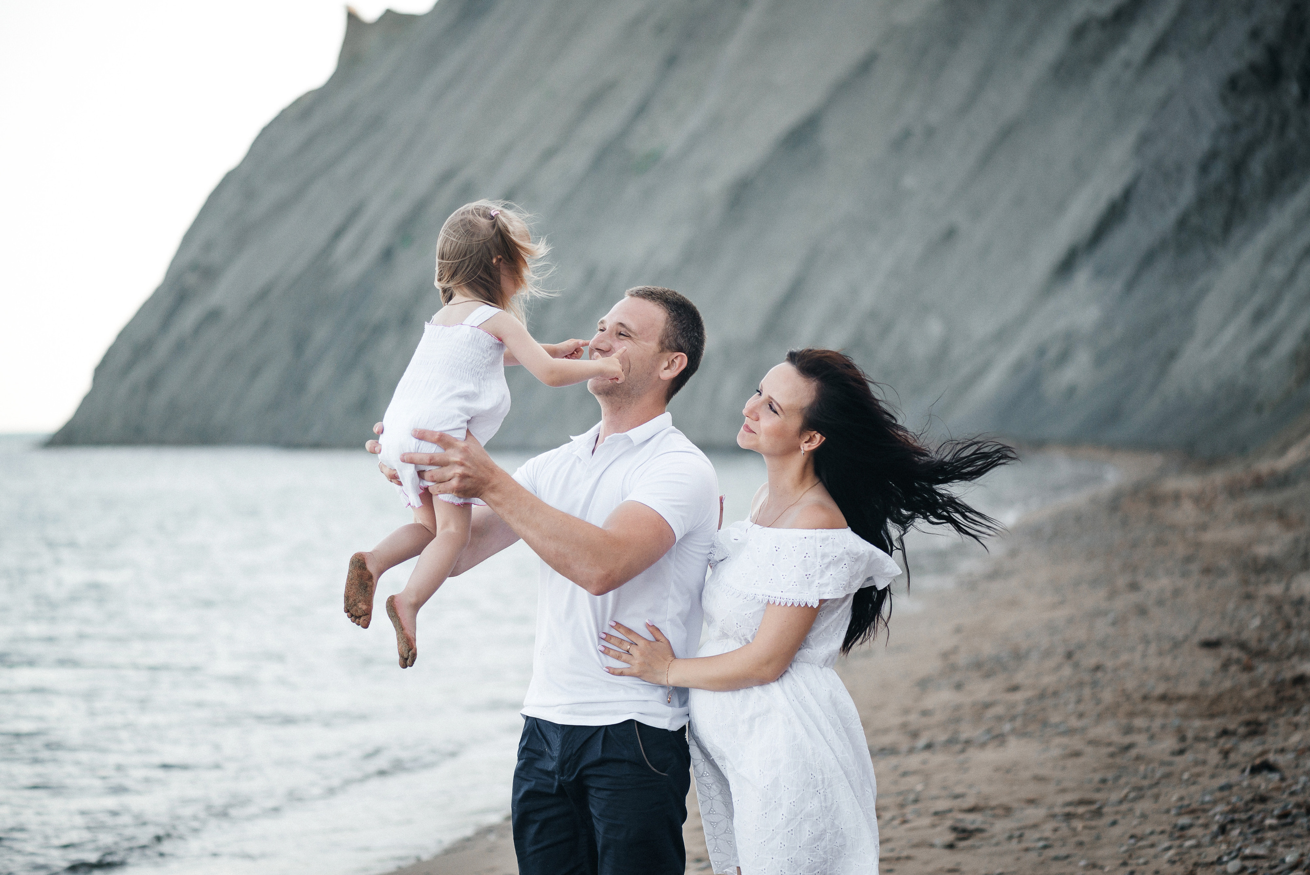 Кира с мамой и папой :)