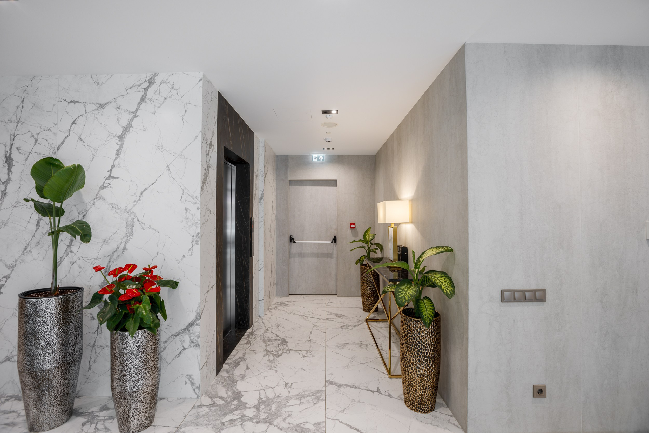 HOTEL PIAZZA EPIGRAPH (BATUMI). Режиссёр, клипмейкер, фотограф — Андрей Охота