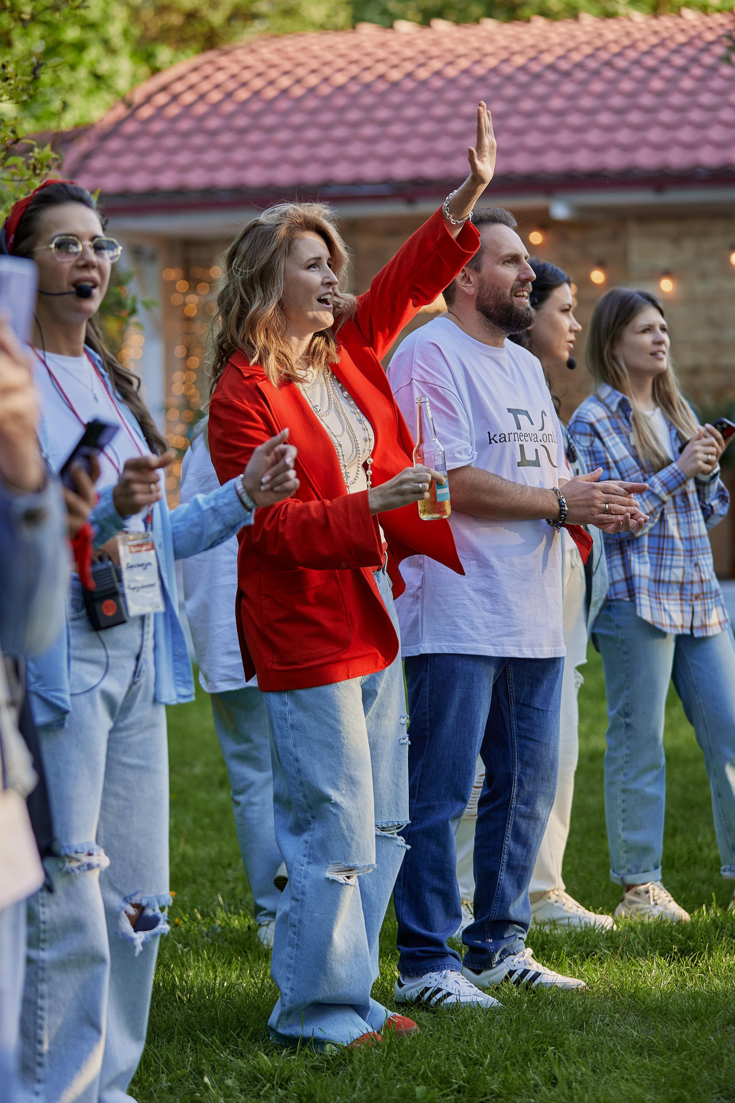 Выпускной Karneeva.online 2024. Репортажный и семейный фотограф Ухова Наталья в Москве