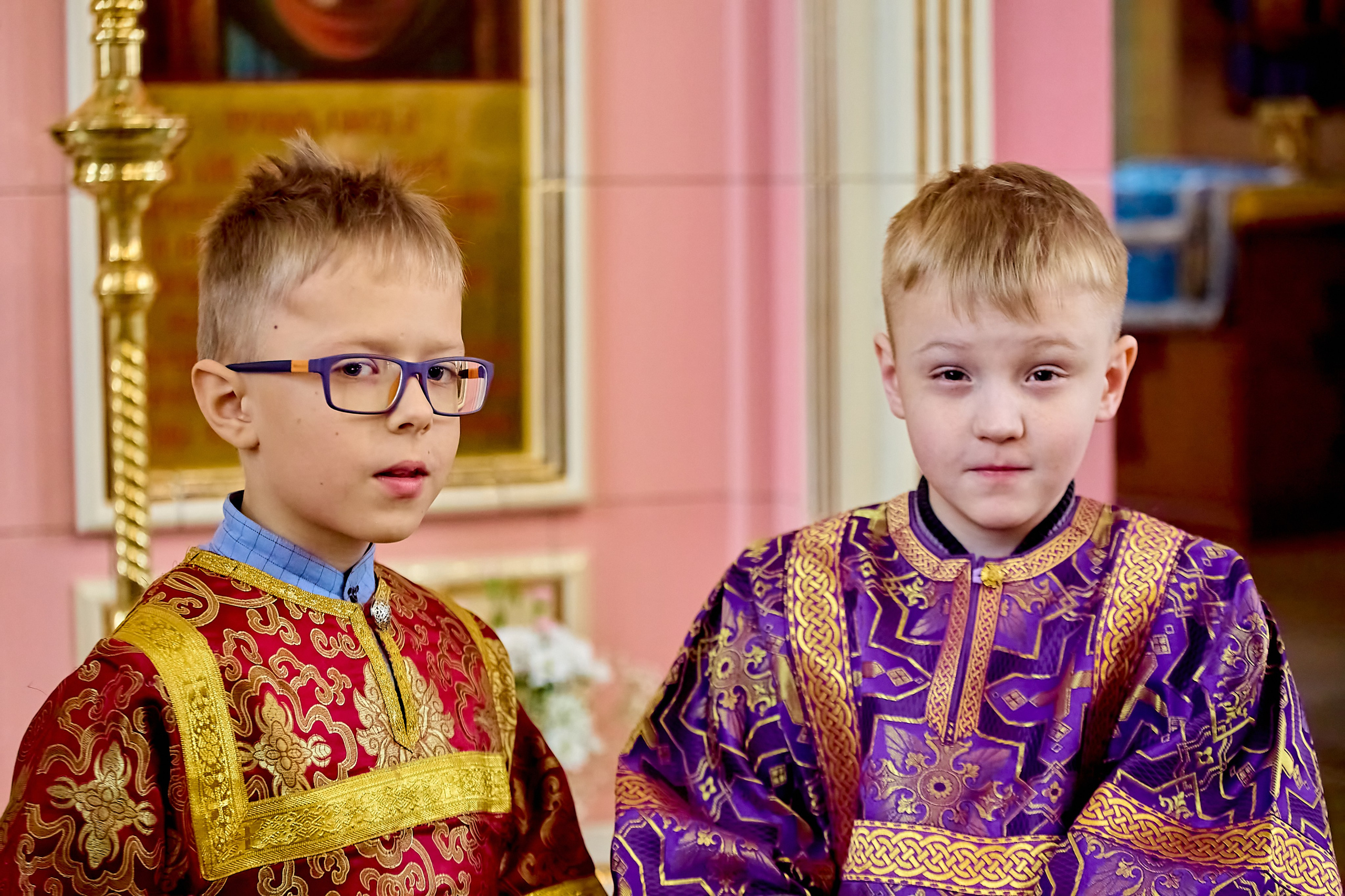 Дети в храме. Фото Николая Голованова