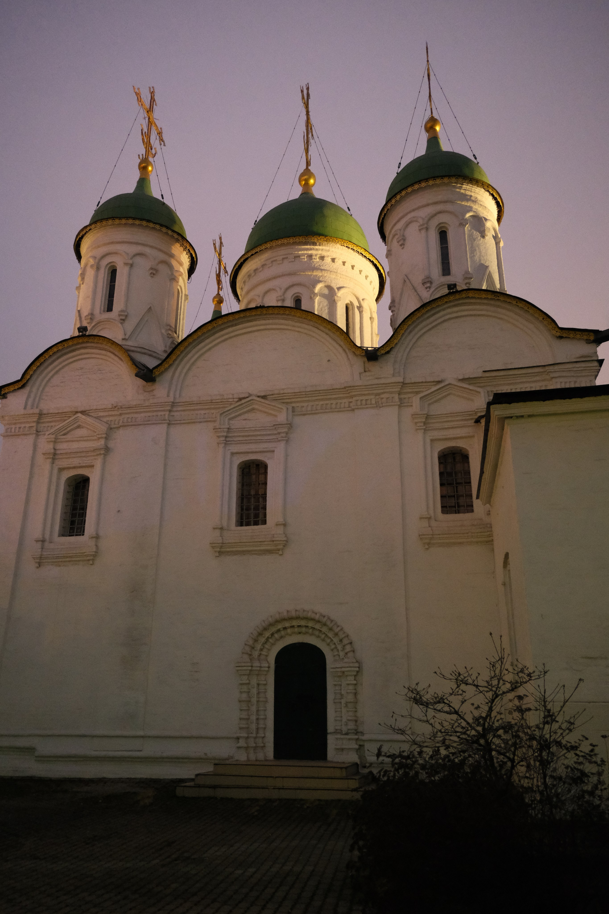 Вечерний город. Улица, люди, жизнь…