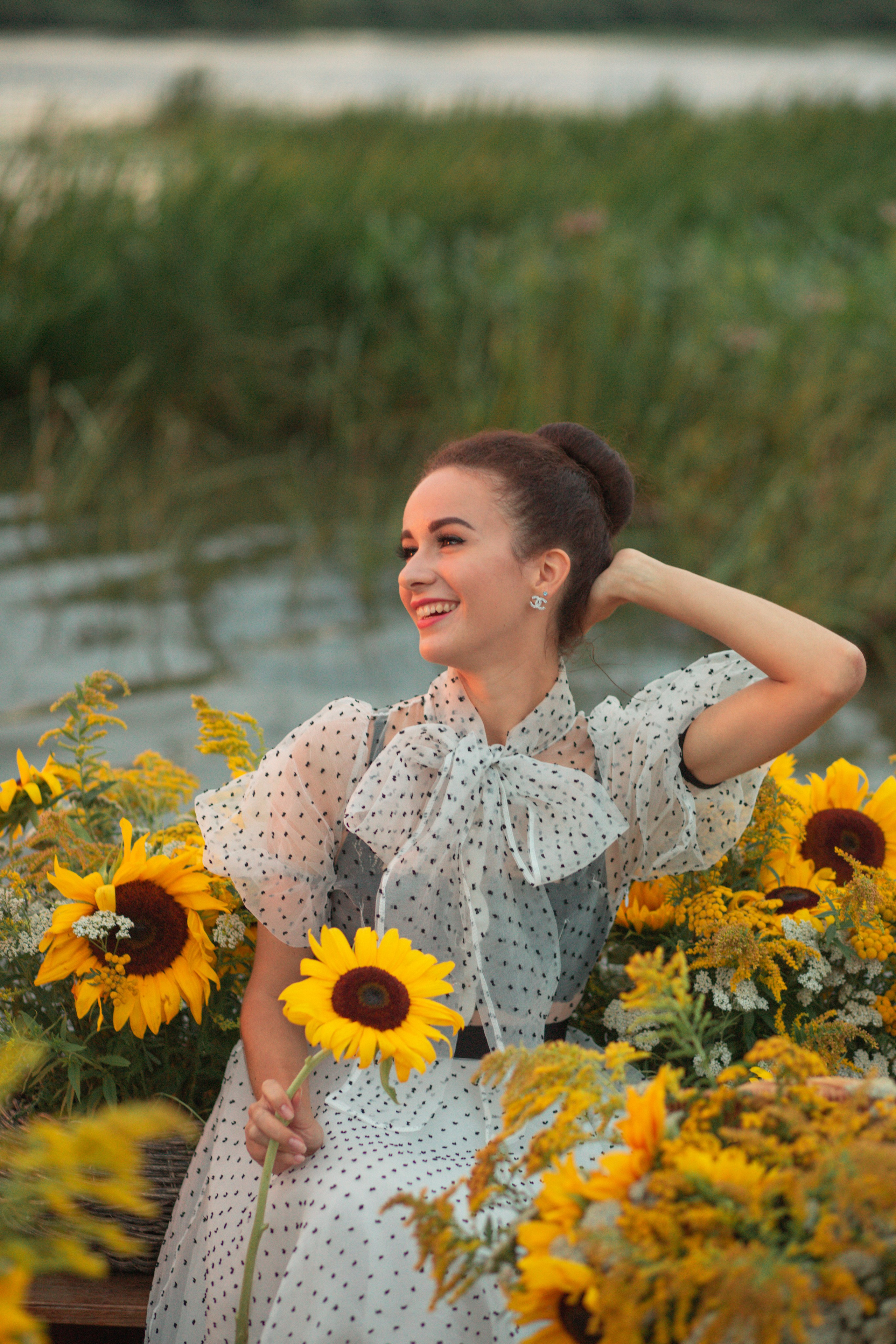 Лодка с подсолнухами. Фотограф Ольга Бобб Нижний Новгород
