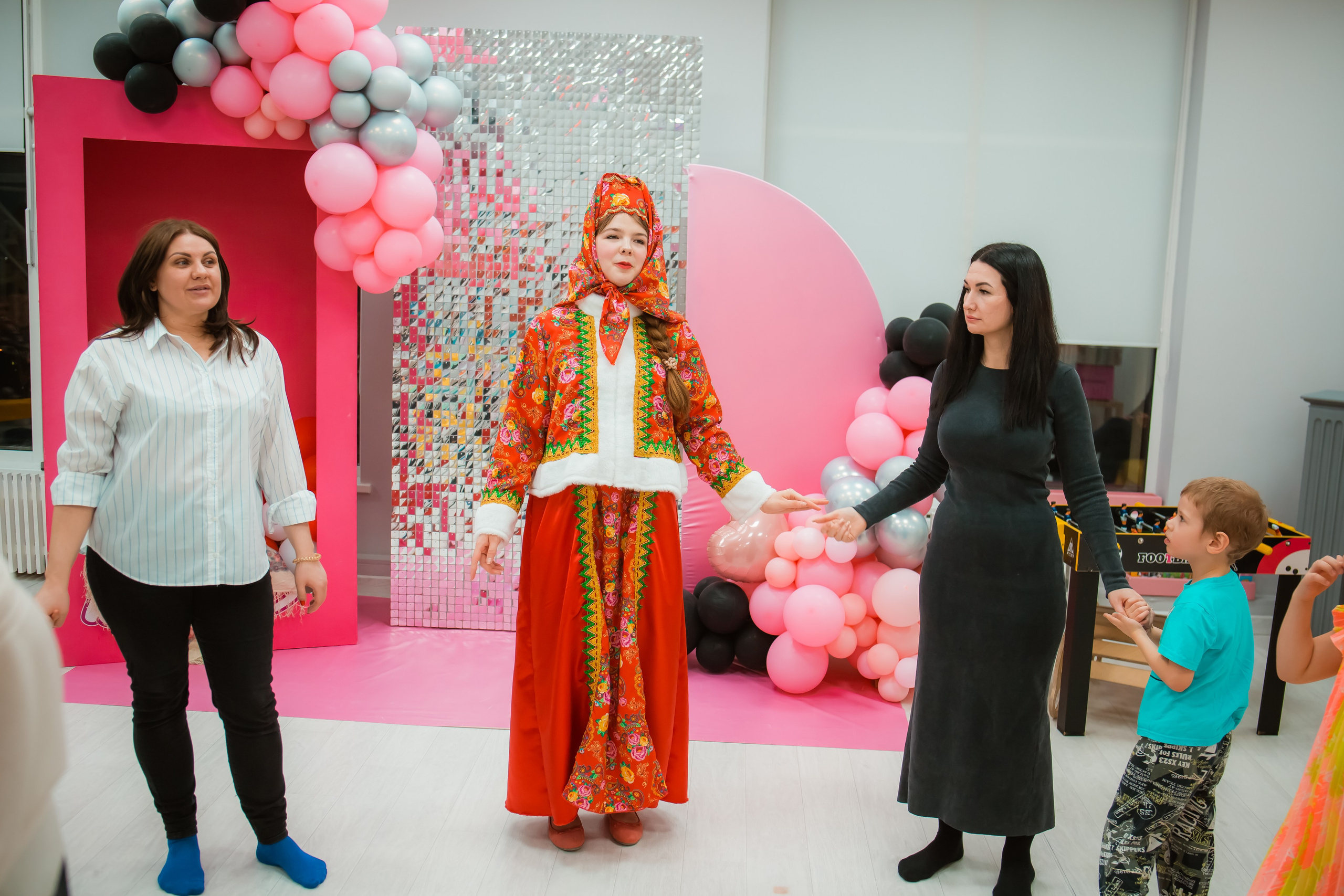 Масленица в ДОММИ. Репортажный фотограф Василий Сазонов в Нижневартовске