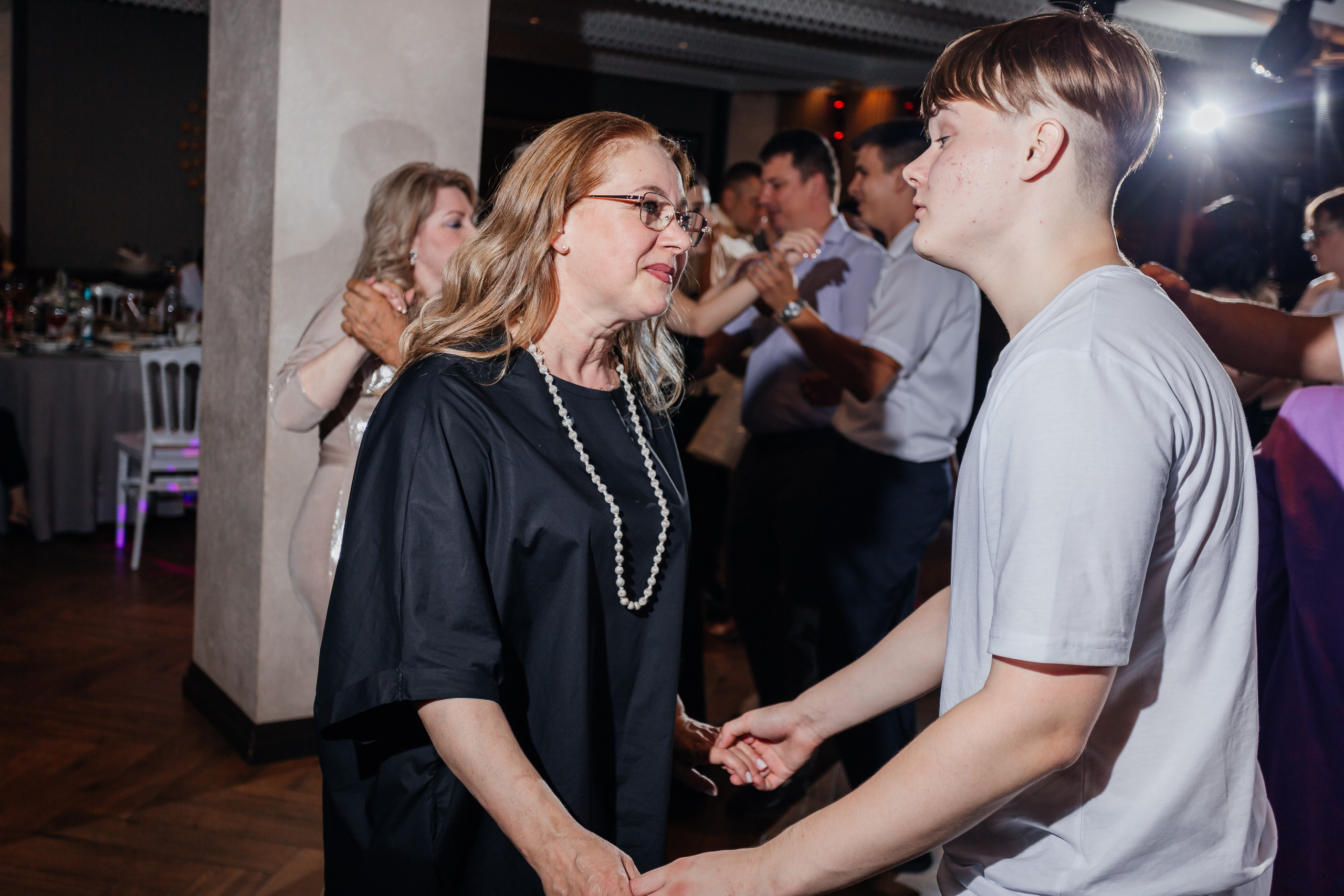 Выпускной 11 «А». Школа № 42. Свадебный фотограф в Краснодаре Николай Крауз