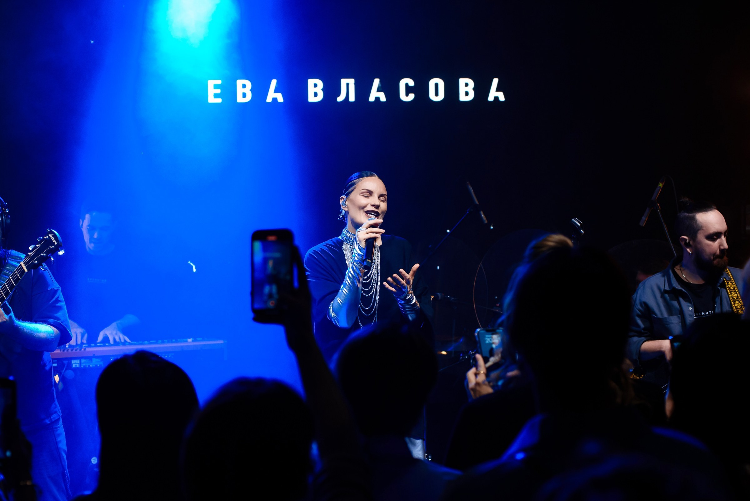 Ева Власова — концерт в Siesta Fiesta. Репортажный фотограф в Санкт-Петербурге — Эдуард Фазлетдинов