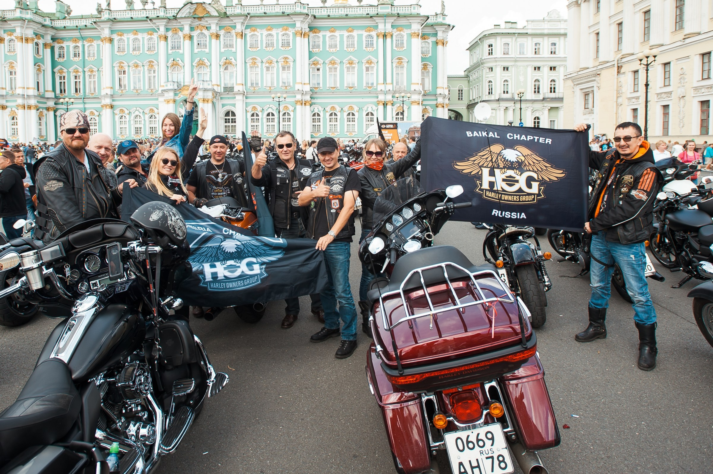Harley-Davidson — мотопарад в Петербурге. Репортажный фотограф в Санкт-Петербурге — Эдуард Фазлетдинов
