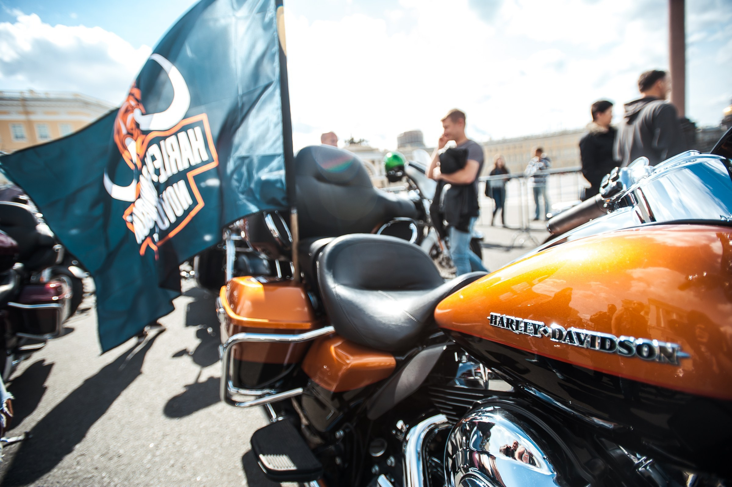 Harley-Davidson — мотопарад в Петербурге. Репортажный фотограф в Санкт-Петербурге — Эдуард Фазлетдинов