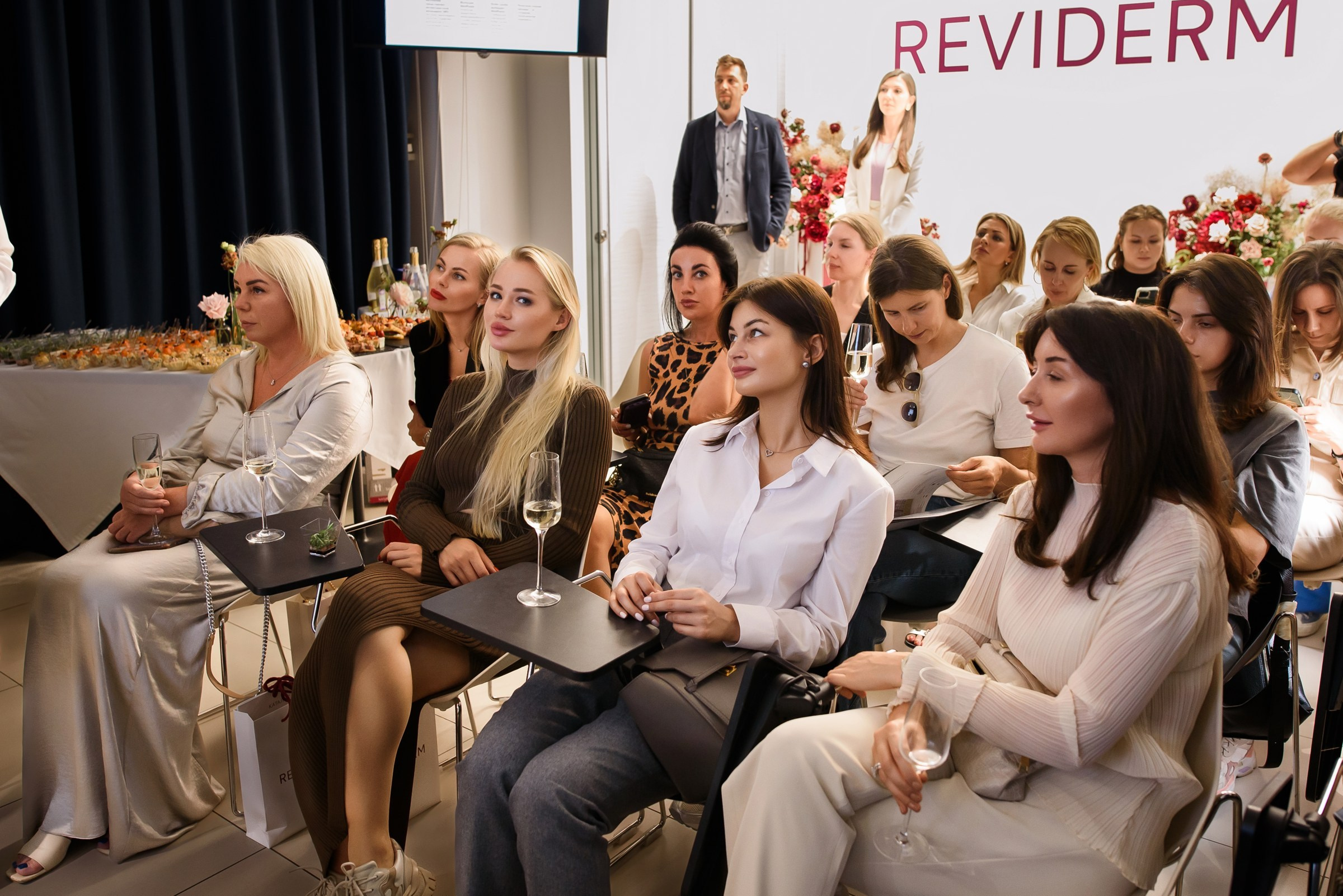 Презентация Reviderm. Репортажный фотограф в Санкт-Петербурге — Эдуард Фазлетдинов