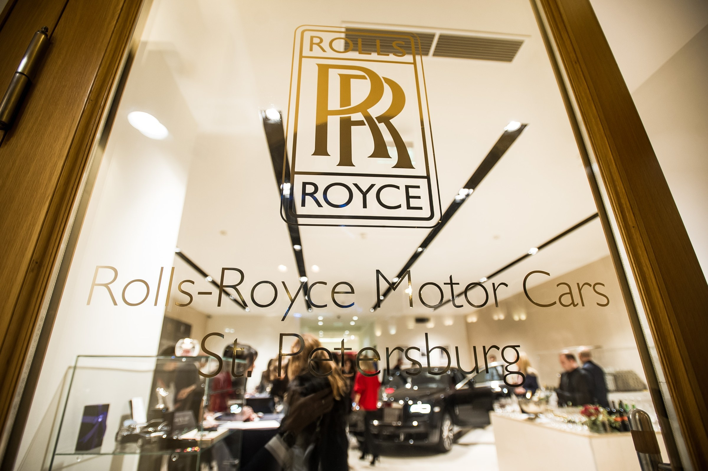 Авторские чтения Ирины Огановой — Rolls-Royce. Репортажный фотограф в Санкт-Петербурге — Эдуард Фазлетдинов