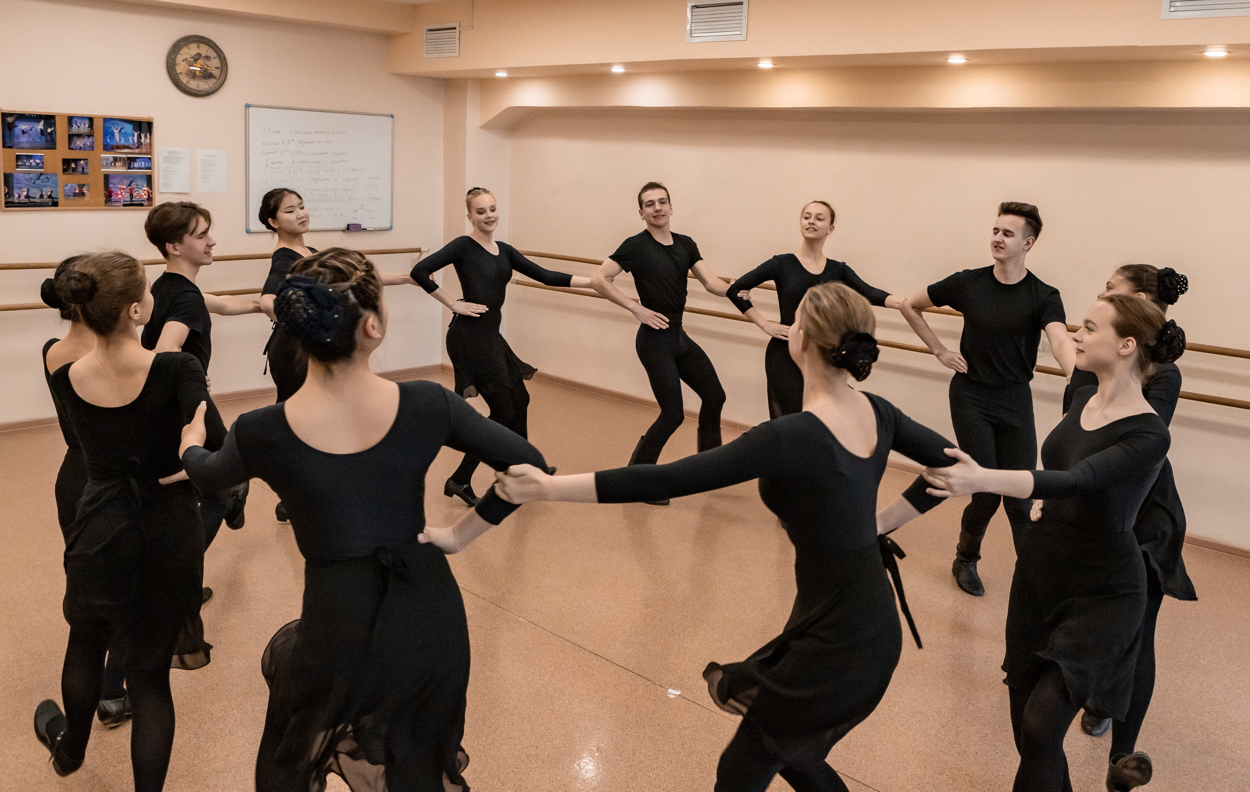 Ансамбль ВИКТОРИЯ. Инга Кузьминская ТОП-фотограф г. Корсаков