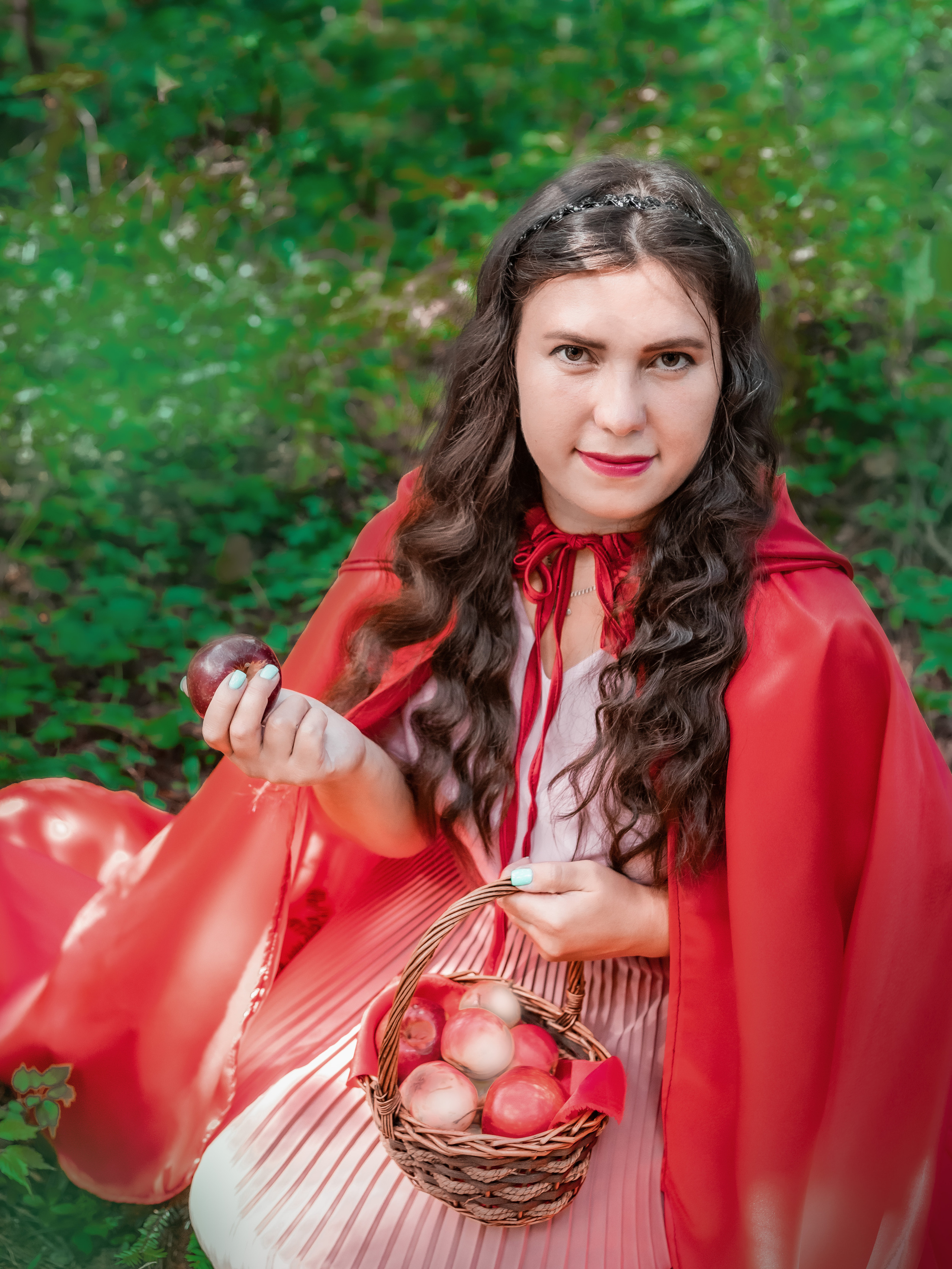 Красная шапочка. Инга Кузьминская ТОП-фотограф г. Корсаков