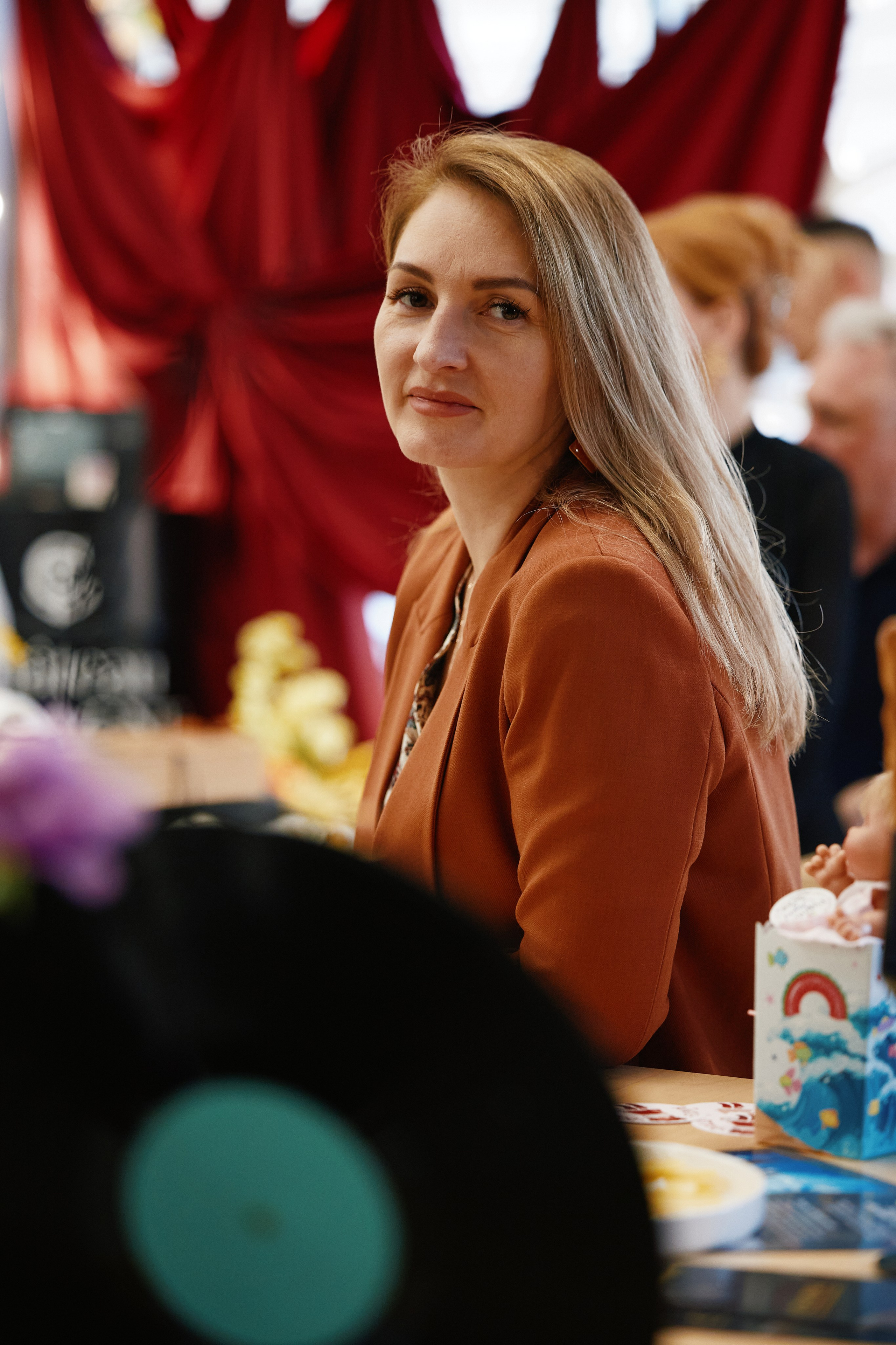 Иммерсивный спектакль в Винном клубе CHATEAU TAMAGNE 21.05. Свадебный репортажный фотограф краснодар максим дремов дрёмов фотосессия студия цена