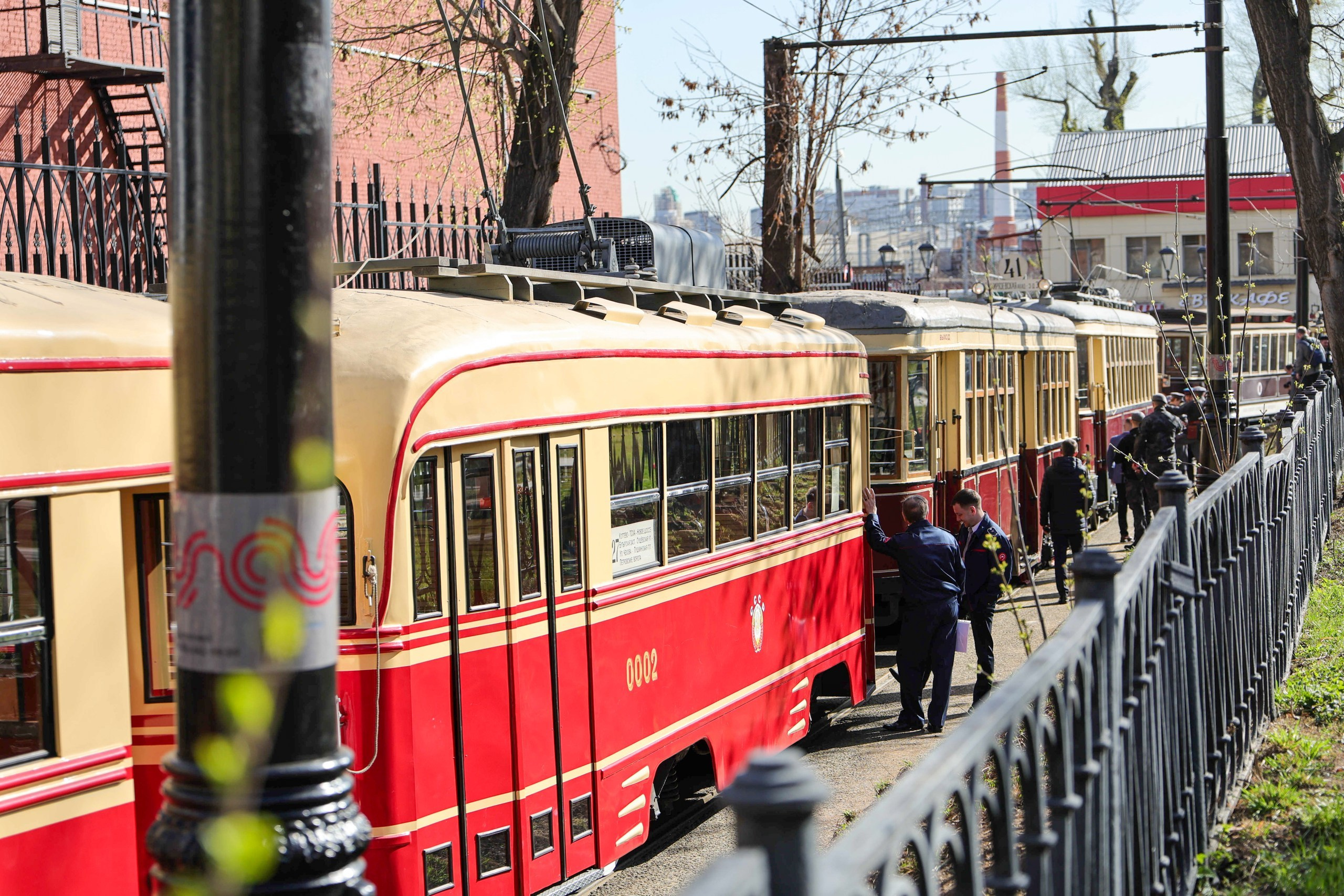 Парад трамваев. Репортажный, архитектурный, театральный и файн-арт фотограф Лена Мельникова в Москве