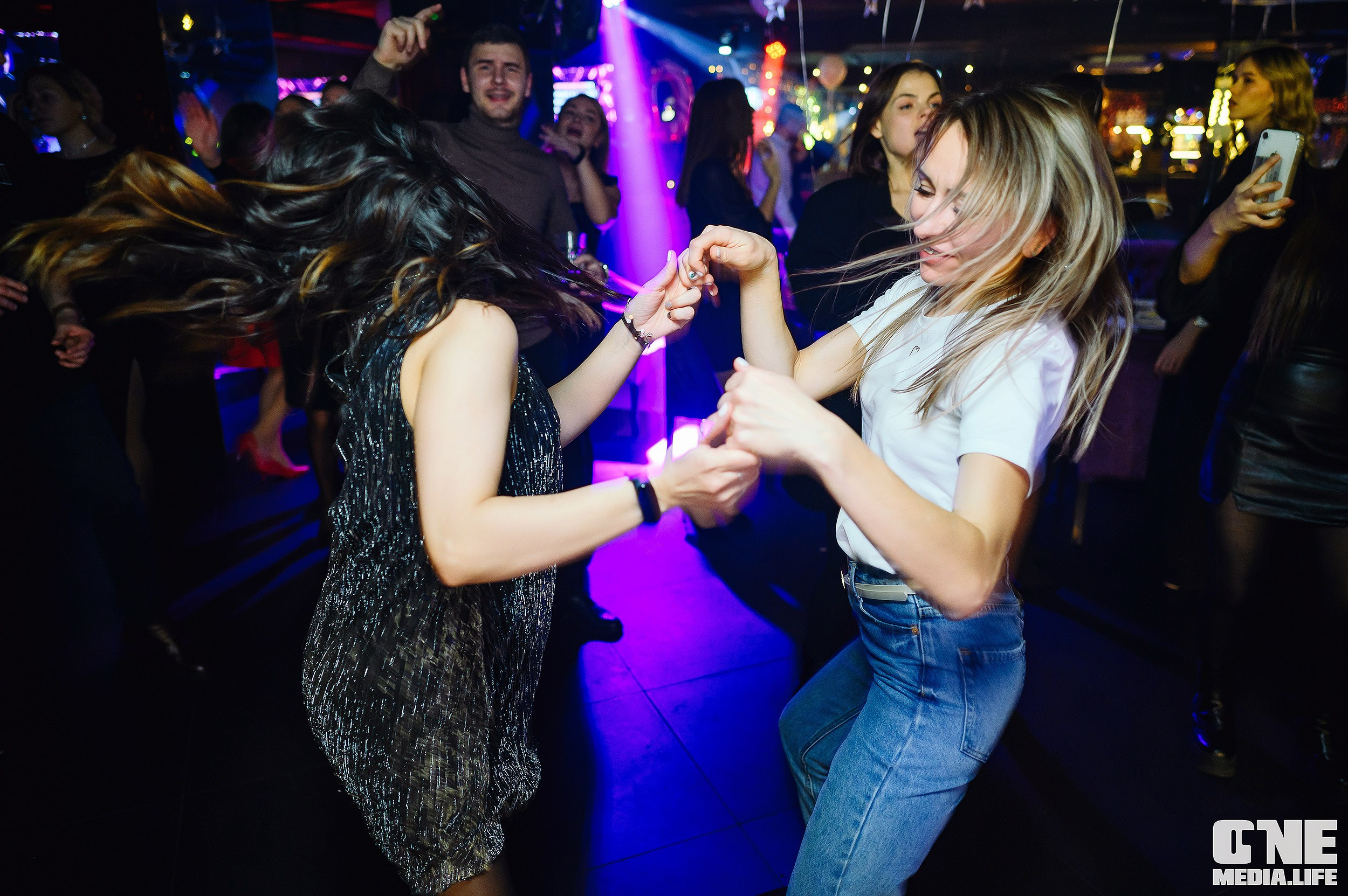 Фоторепортаж из караоке-клуба Эйфория. One Media Life: фоторепортажи, фотоотчеты с мероприятий и заведений