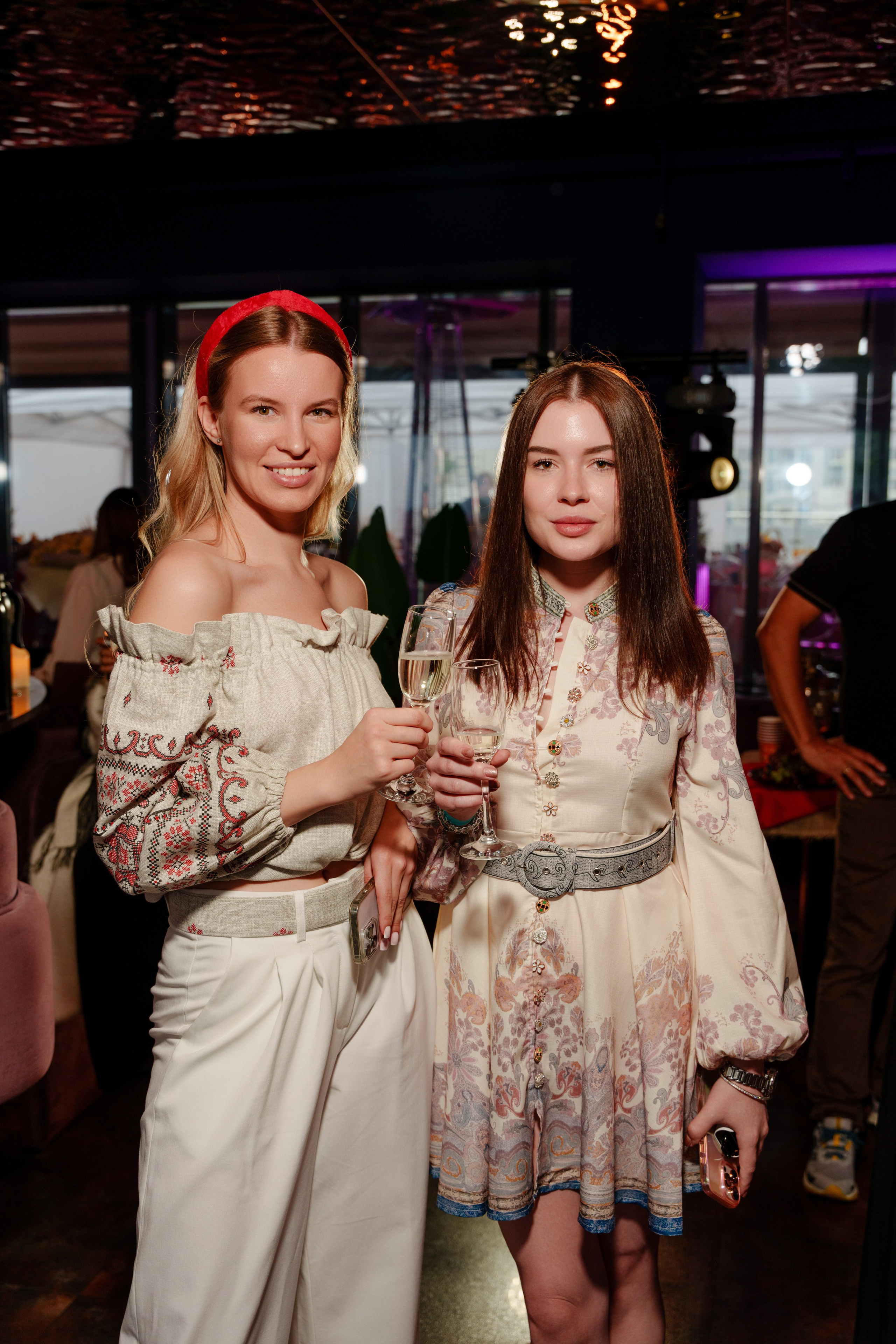 Репортажный фотограф на гендер пати в славянском стиле в Москве. Репортажный фотограф Москва Сергей Дружинин