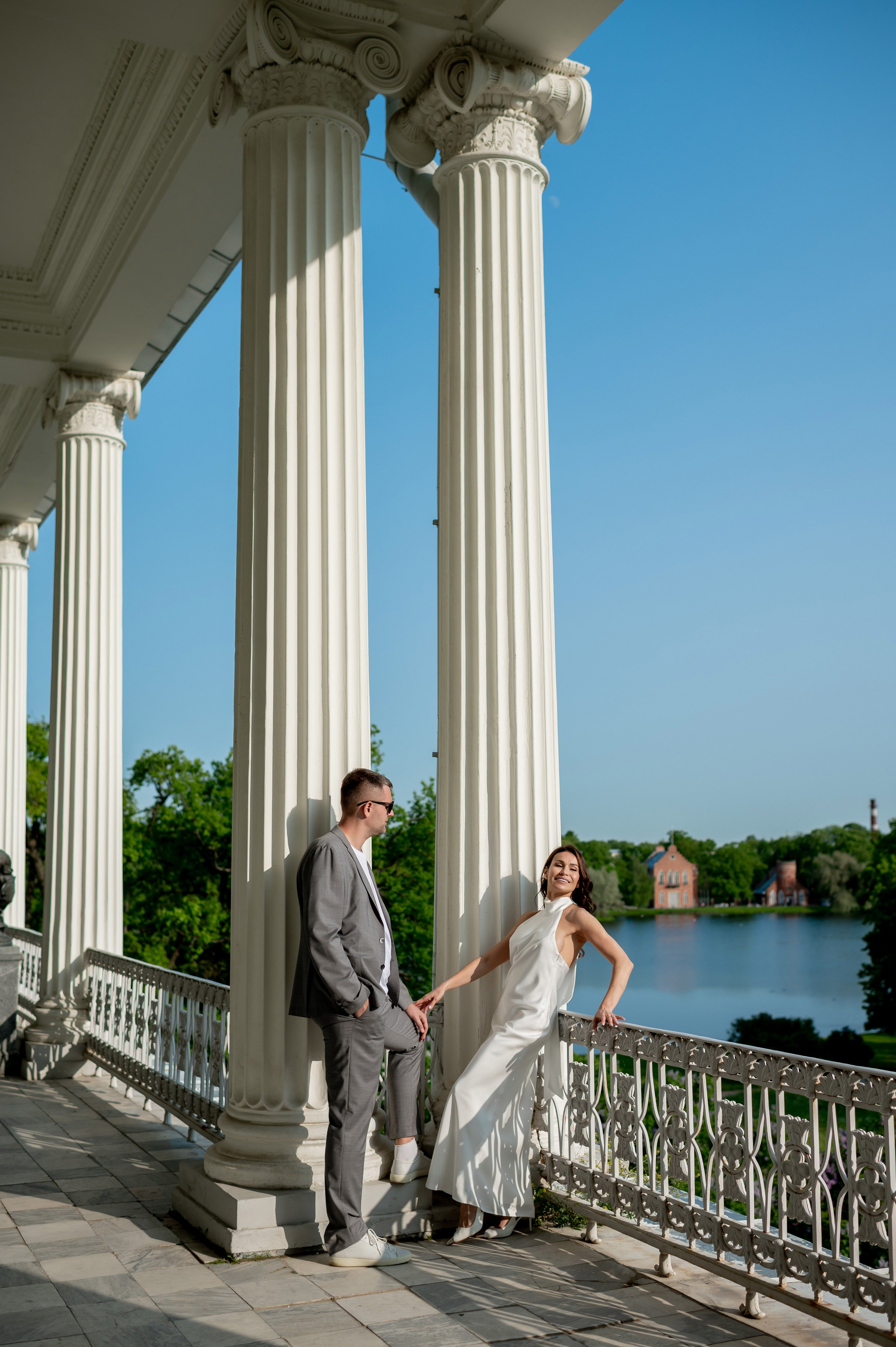 Алина и Алексей (прогулка на кабриолете, Академия Художеств, Екатерининский парк в Пушкине). Портретный, семейный и свадебный фотограф в Санкт-Петербурге и в Пушкине Ширяев Денис