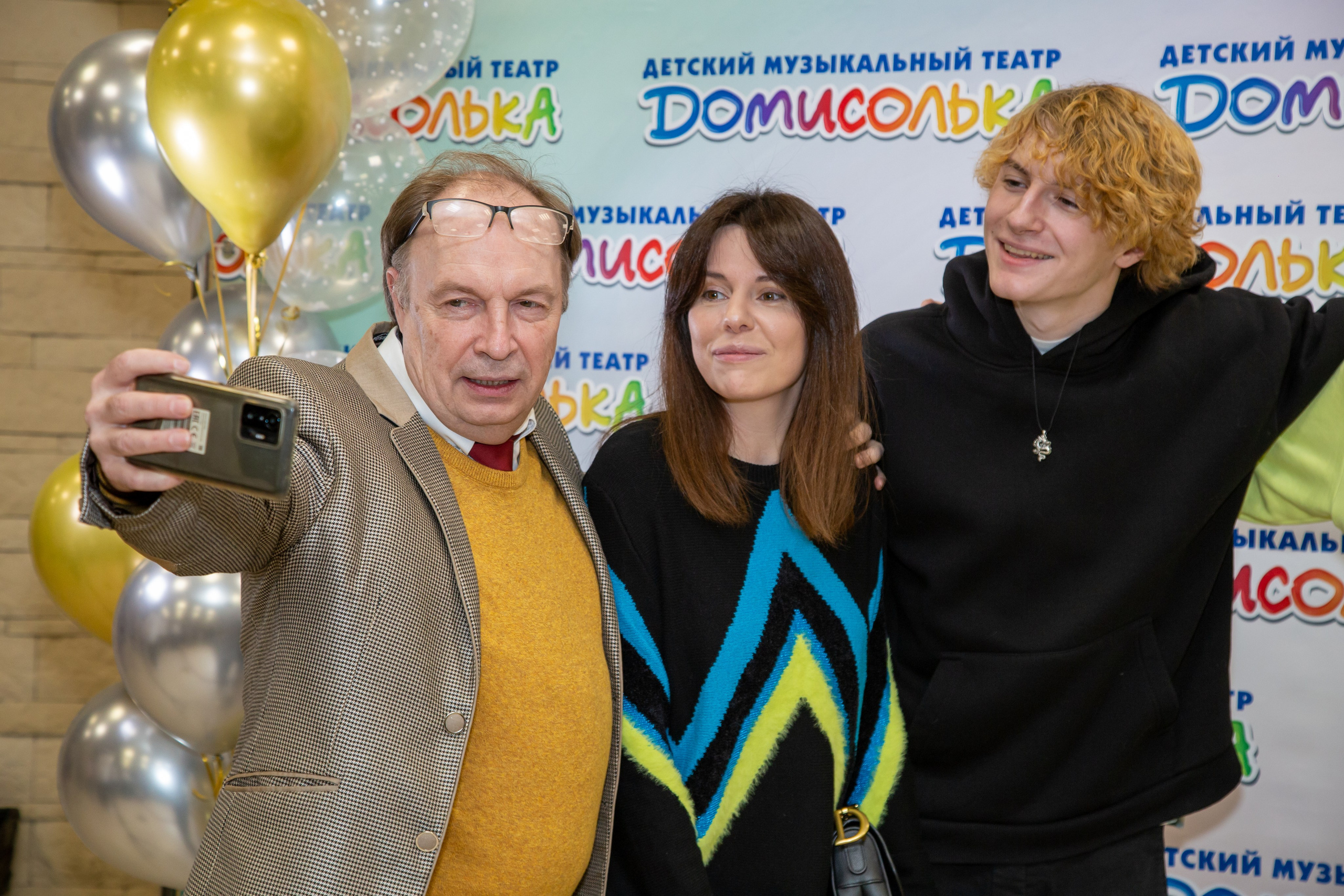 Репортажная съёмка для Домисольки на новый год. «Студия DRONAVT`s» — видеосъёмка и фотография г. Москва