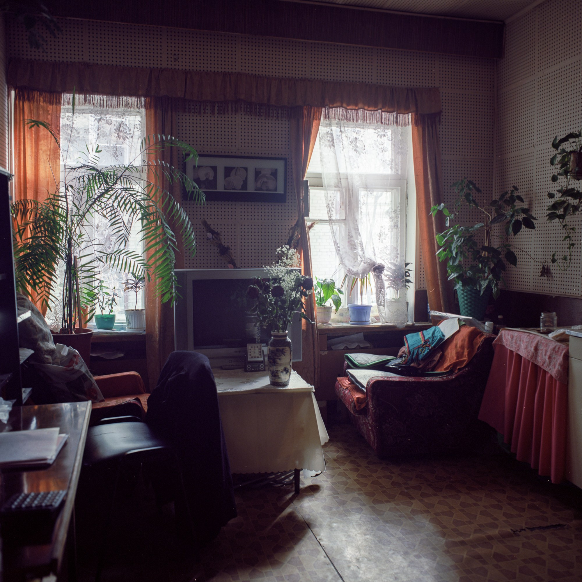 ЖЕК. Фотограф в Москве Максим Быков