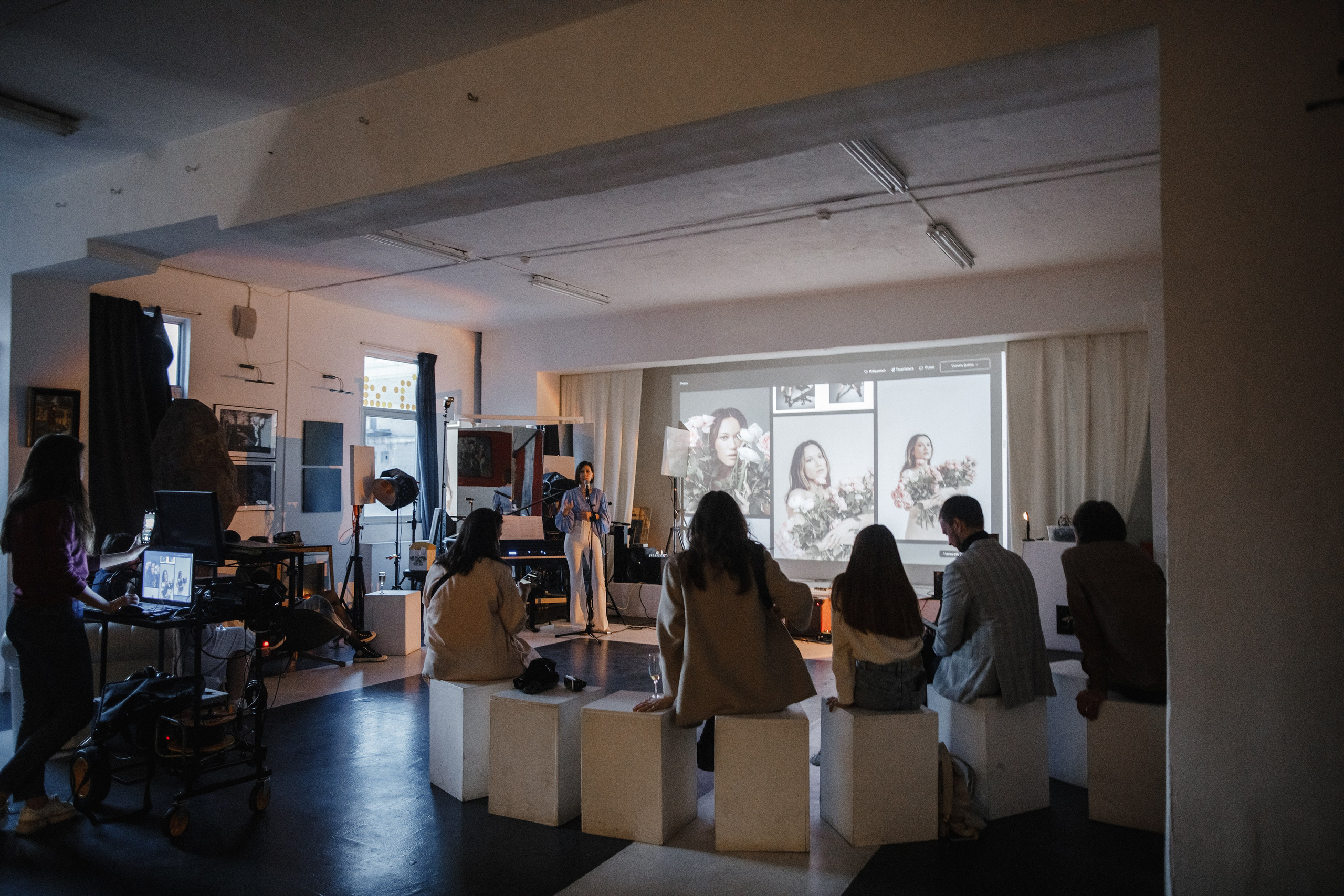 26.04.2023 // Мастер-класс Кати Монич. Фотовыставки serebro.gallery, в которых автором можешь стать ты! | Москва