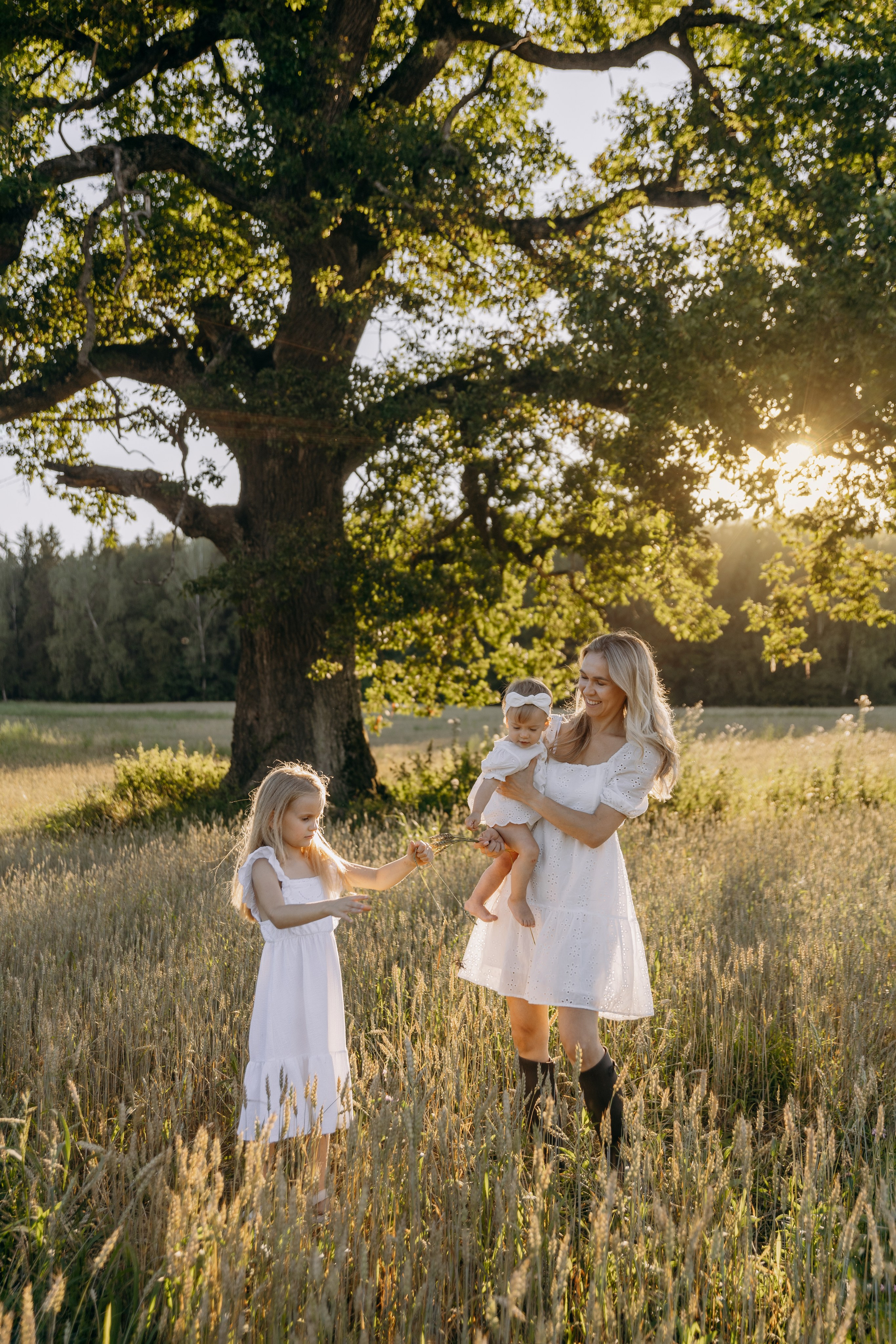 Ульяна, Мира и Амелия. Семейный фотограф Земскова Евгения