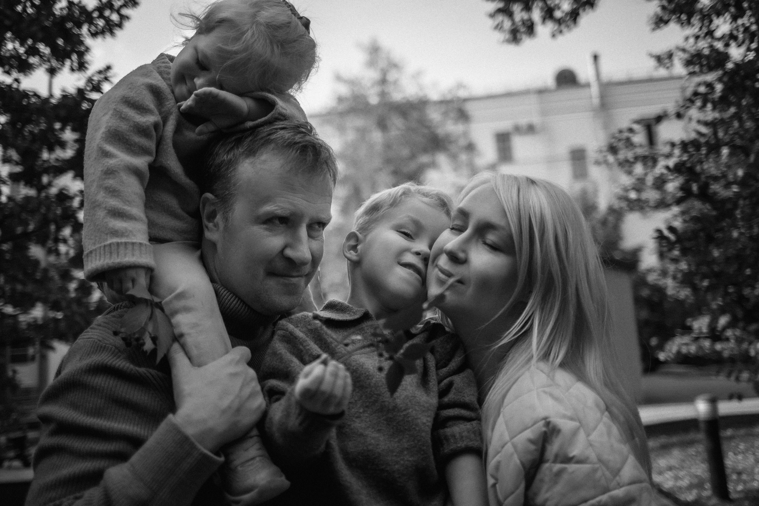 Прогулка в Бауманском саду. Фотограф в Москве Базанова Дарья