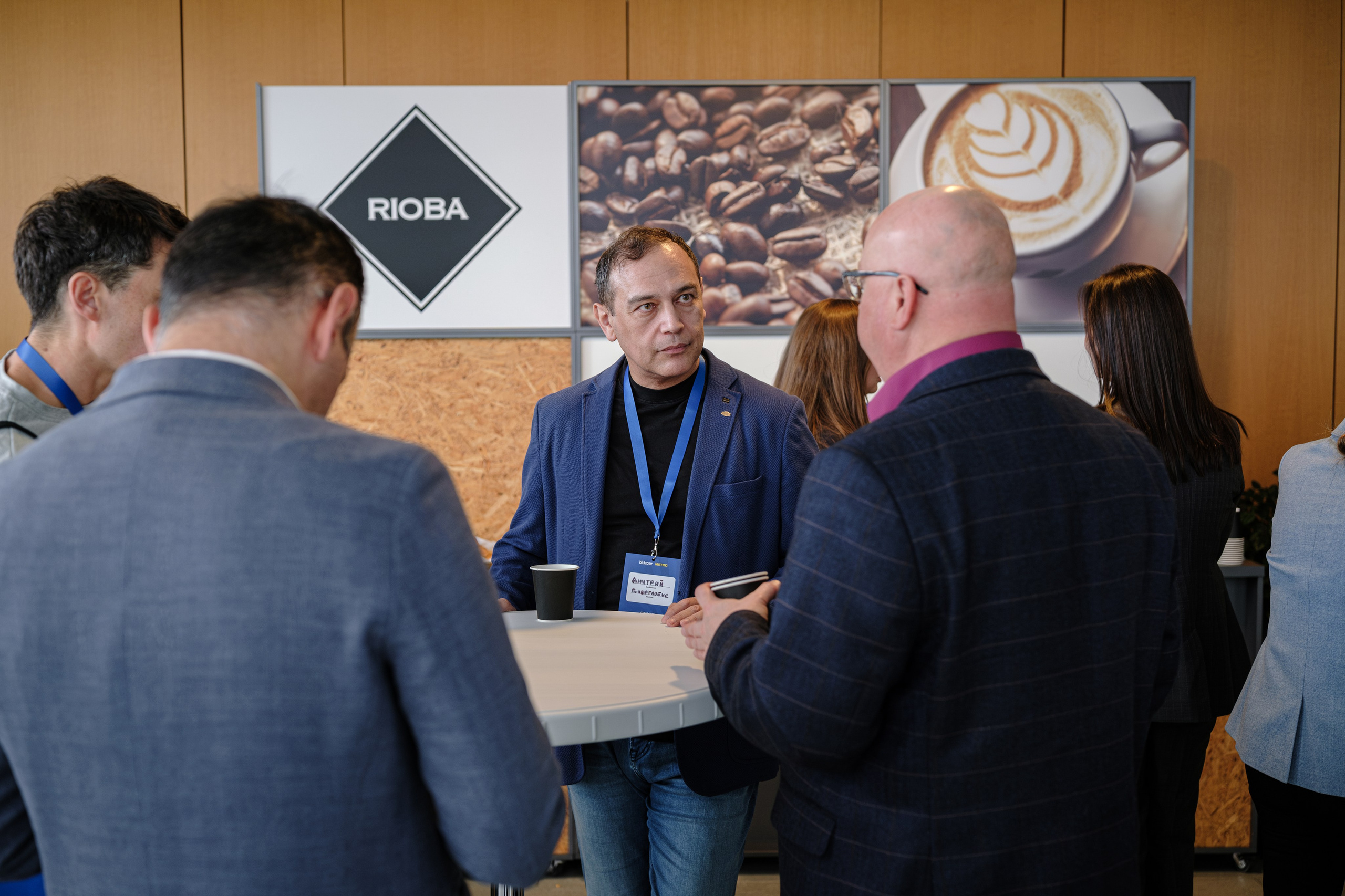 METRO. Репортажный и портретный фотограф в Москве Илья Спиридонов