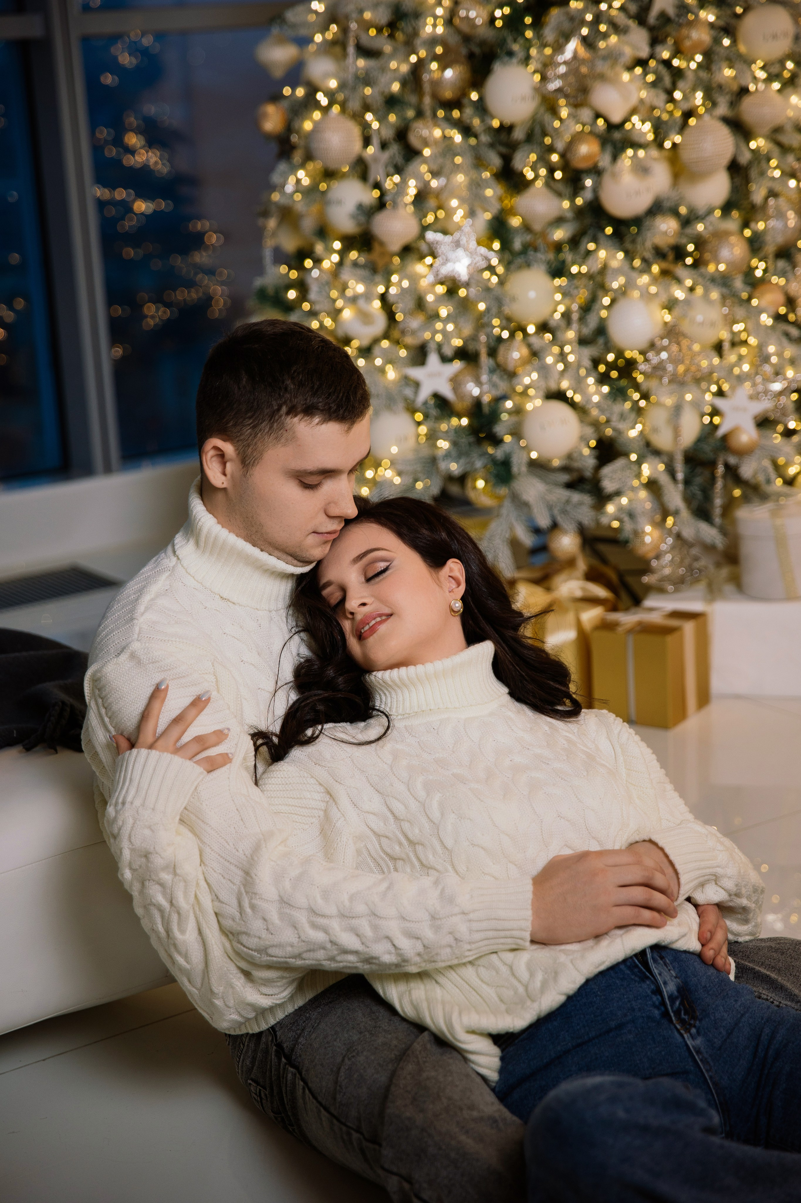 Новогодняя Love-story фотостудия Art Palace. Семейный фотограф Толстикова Кристина