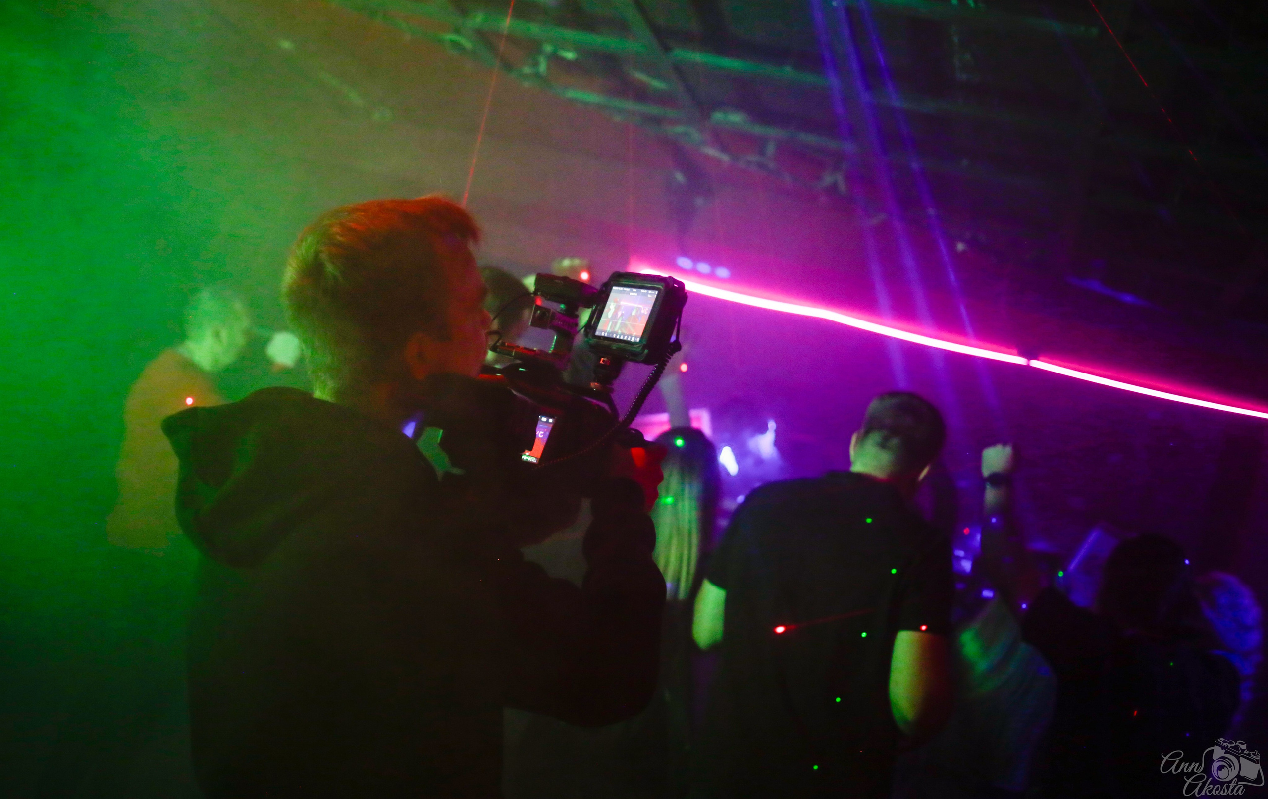 Фильм «Третья смена». Анна Акоста: фотограф в Санкт-Петербурге и Таганроге