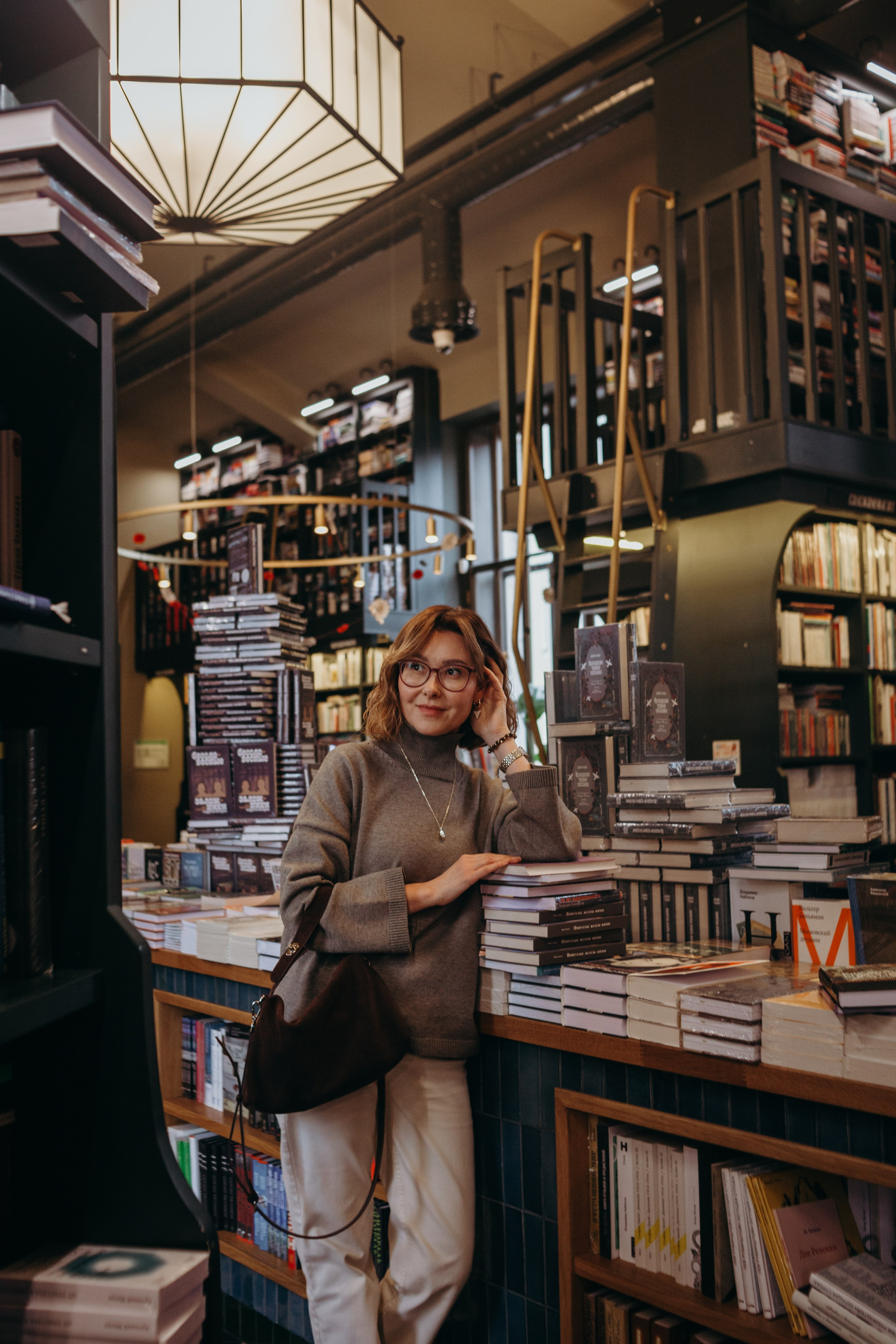 Имиджевая фотосессия для стилиста в Подписных изданиях. Семейный фотограф во Всеволожске и Санкт-Петербурге Юлия Капустина