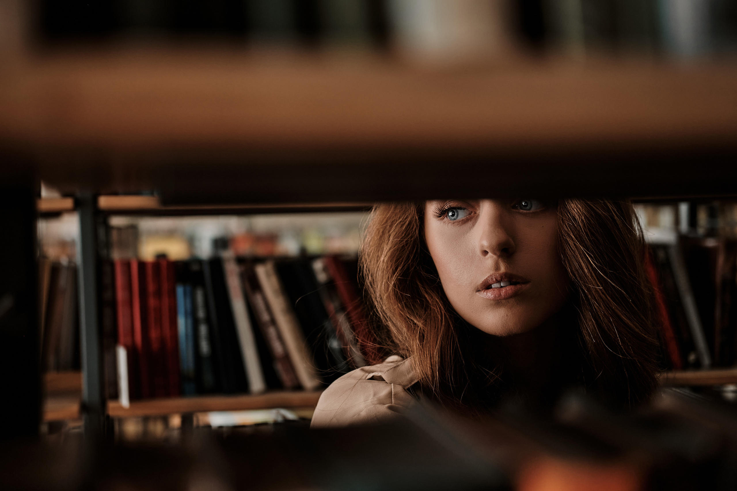 Таня в библиотеке. Свадебный и семейный фотограф в Ульяновске Анастасия Мышенкова