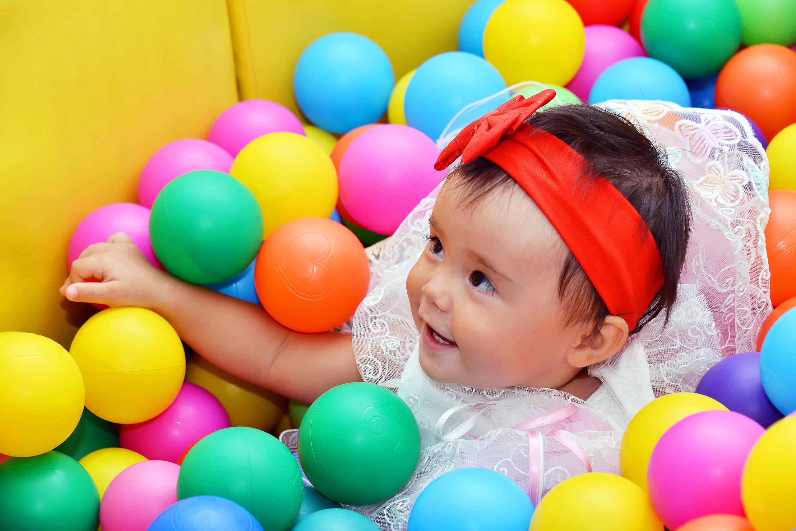 Дети-5 (Адель-1годик). Фотосъёмка. Фотограф Сергей Авдеев-семейный и детский фотограф в Алматы