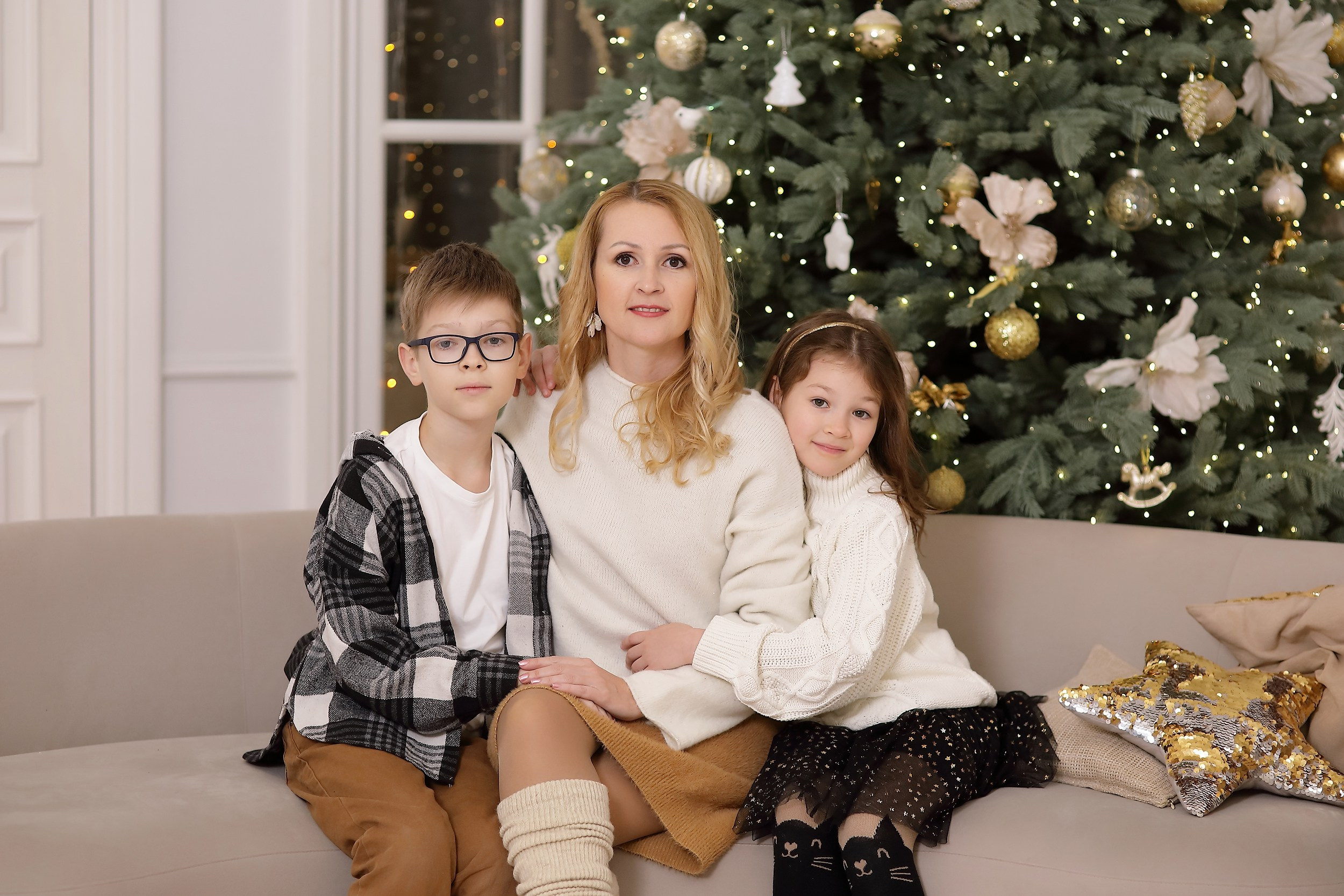 Семейная фотосессия под новый год. Свадебный и семейный фотограф и видеограф в Екатеринбурге Полянские Тимур и Анастасия