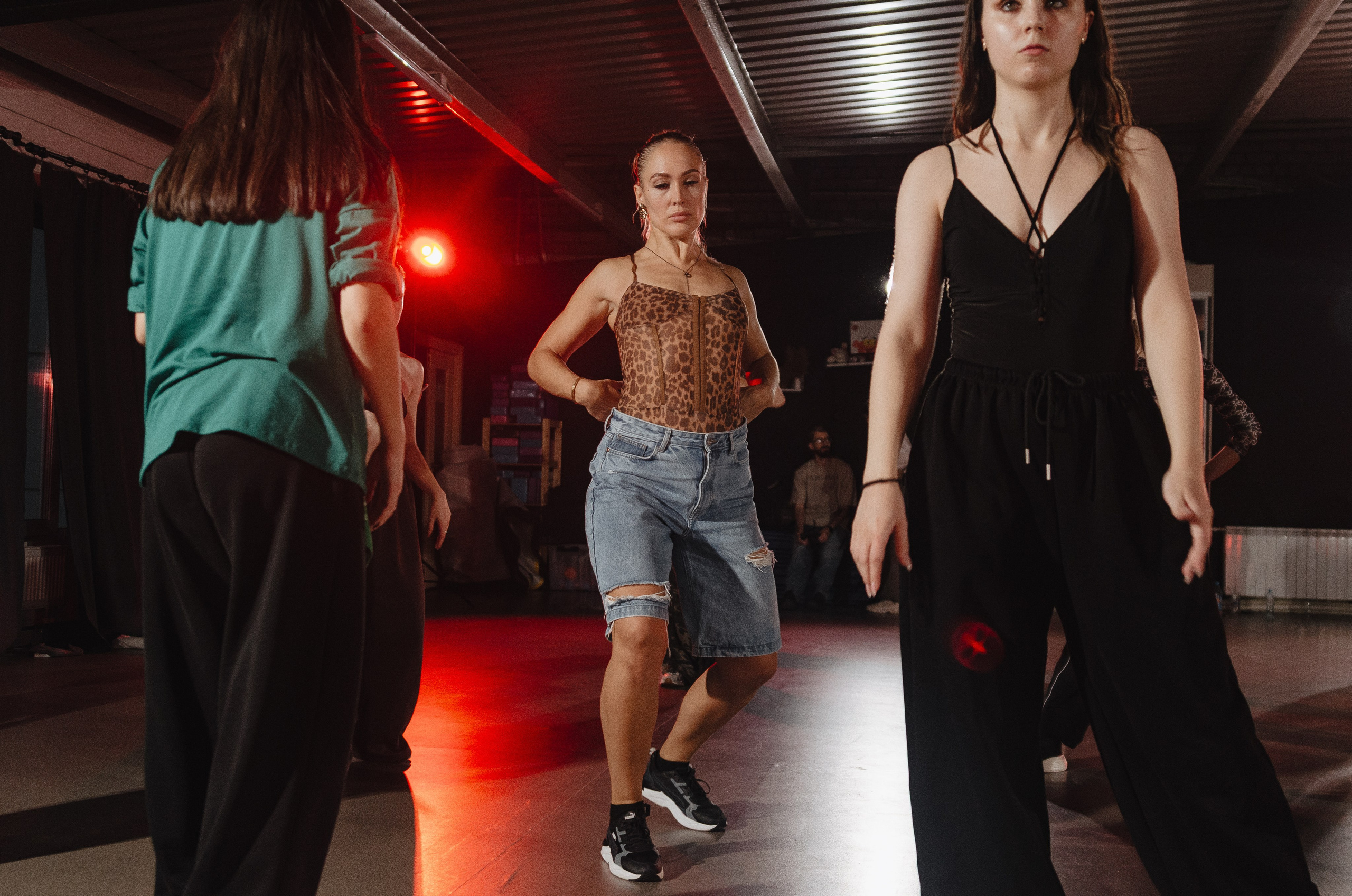 Мастер-классы по High Heels/Girly hip-hop от Оксаны ATTA. Денисова Аля — фотограф для парных съемок и индивидуальных историй в Барнауле