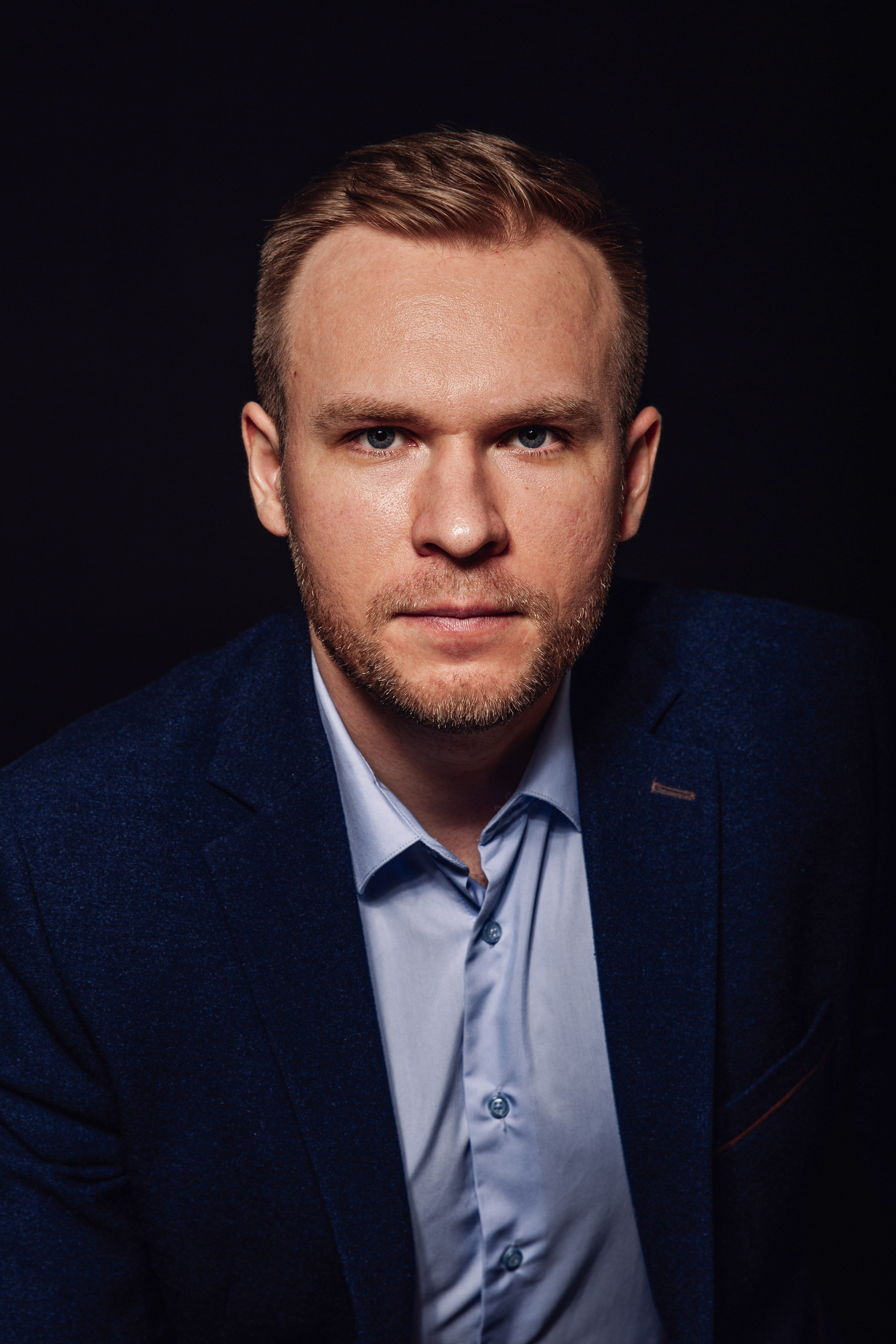 Бизнес портрет — Деловой контент. Марина Соколова. Контентный и семейный фотограф г. Красноярск