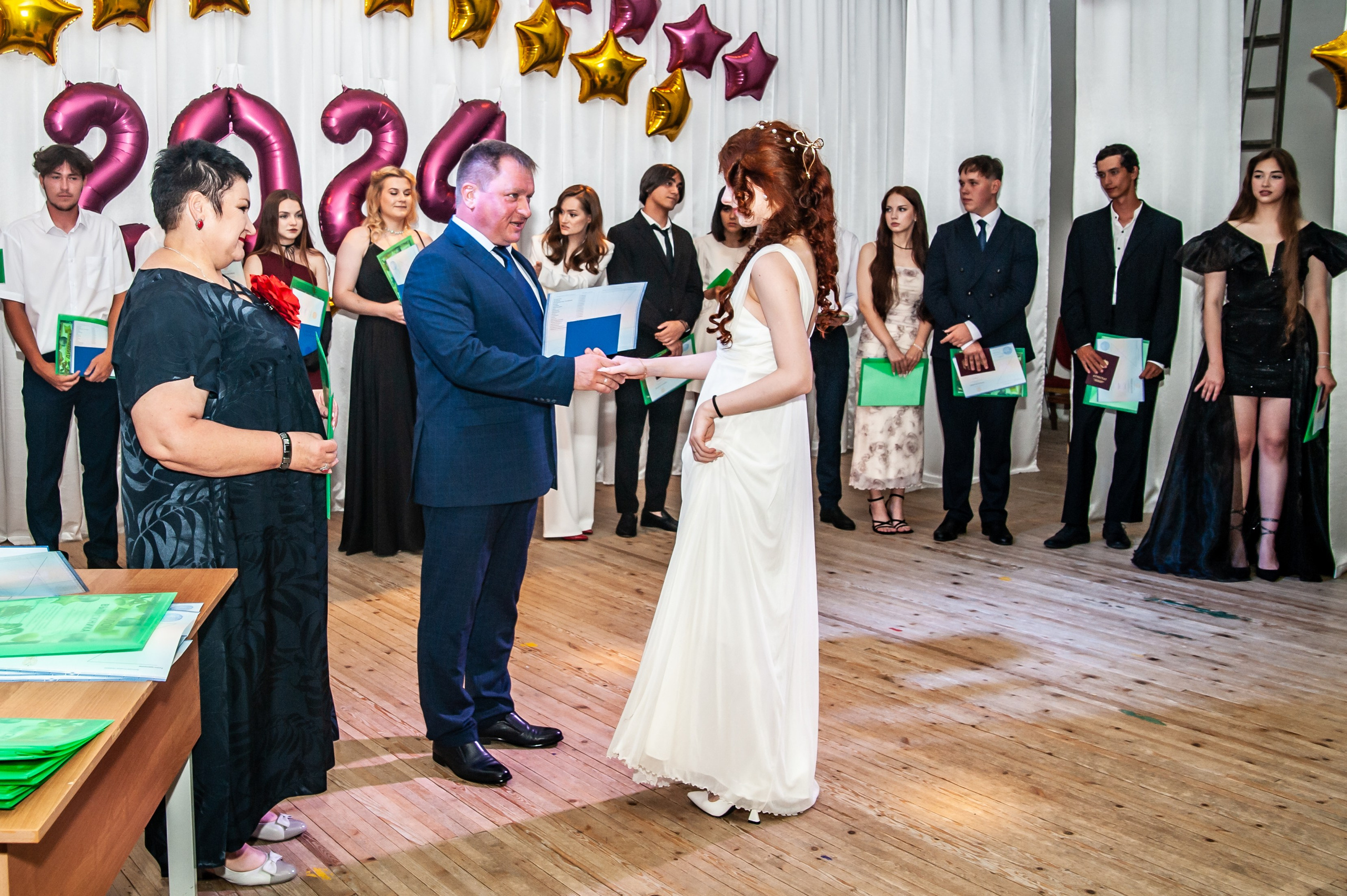 Выпускной МАОУ СОШ № 17 им. Эдуарда Есаяна. Свадебный и семейный фотограф Денис Лукьянов в Краснодаре, Краснодарском крае и Республике Крым