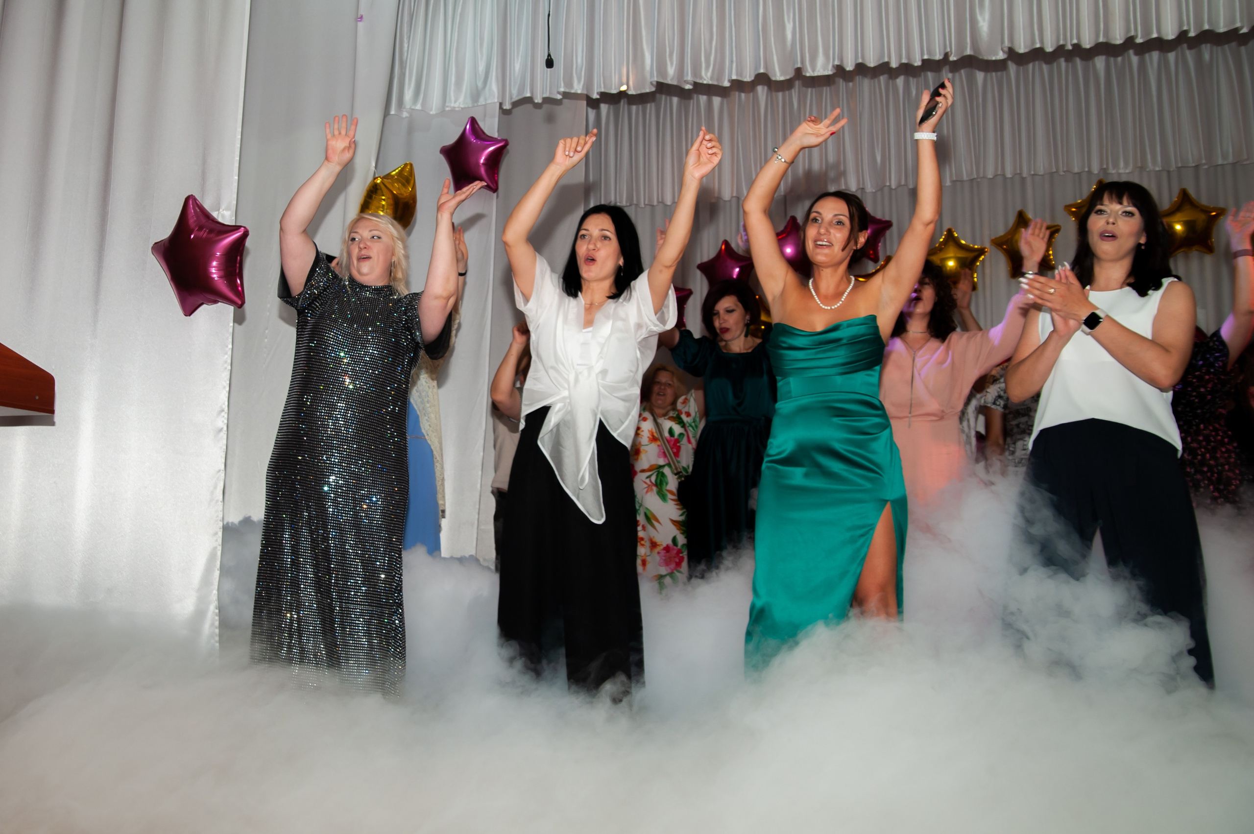 Выпускной МАОУ СОШ № 17 им. Эдуарда Есаяна. Свадебный и семейный фотограф Денис Лукьянов в Краснодаре, Краснодарском крае и Республике Крым