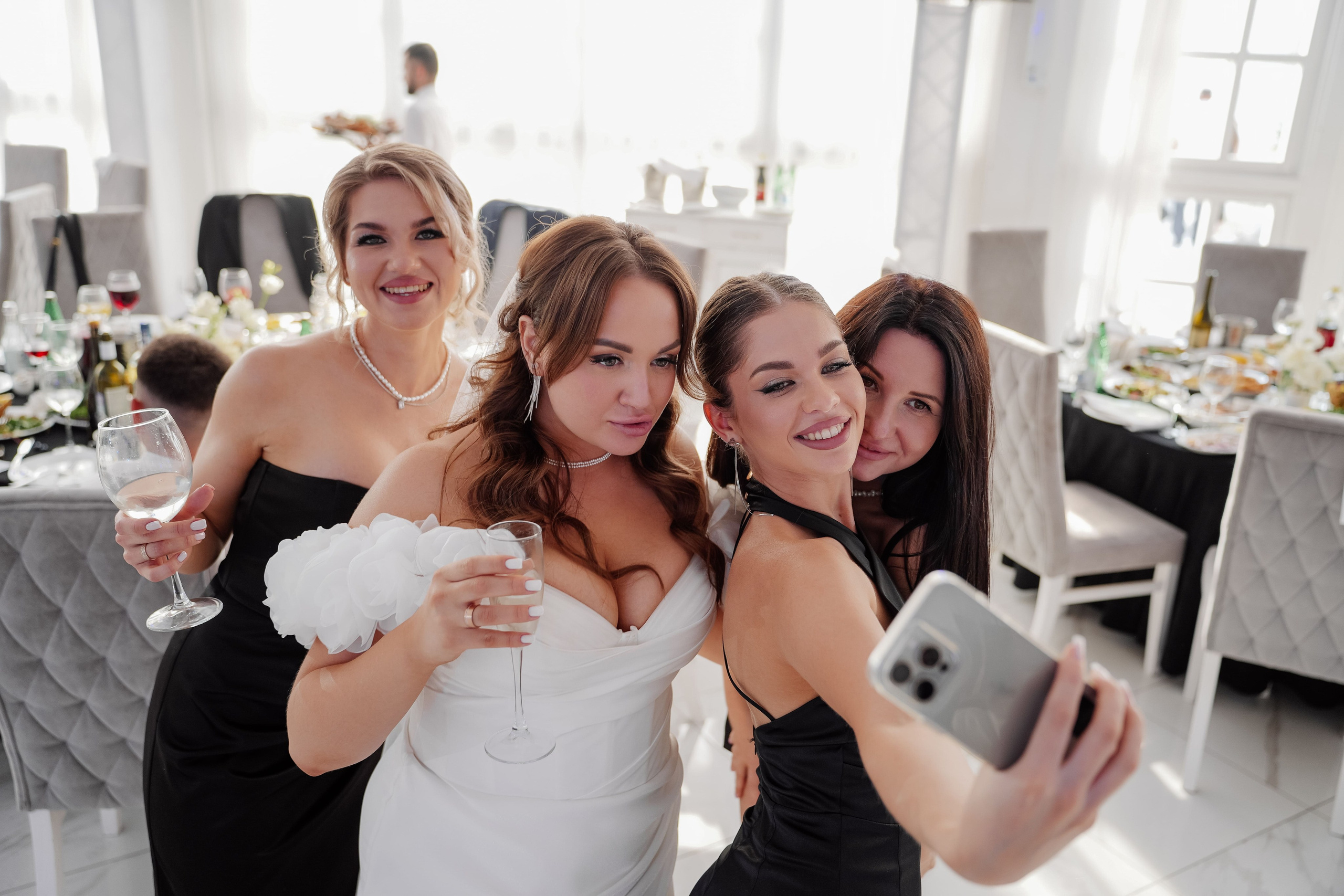 Хаятт и Усадьба Голицына. Кирилл и Ольга. Свадебный фотограф и видеограф в Ростове-на-Дону Виталий Величко