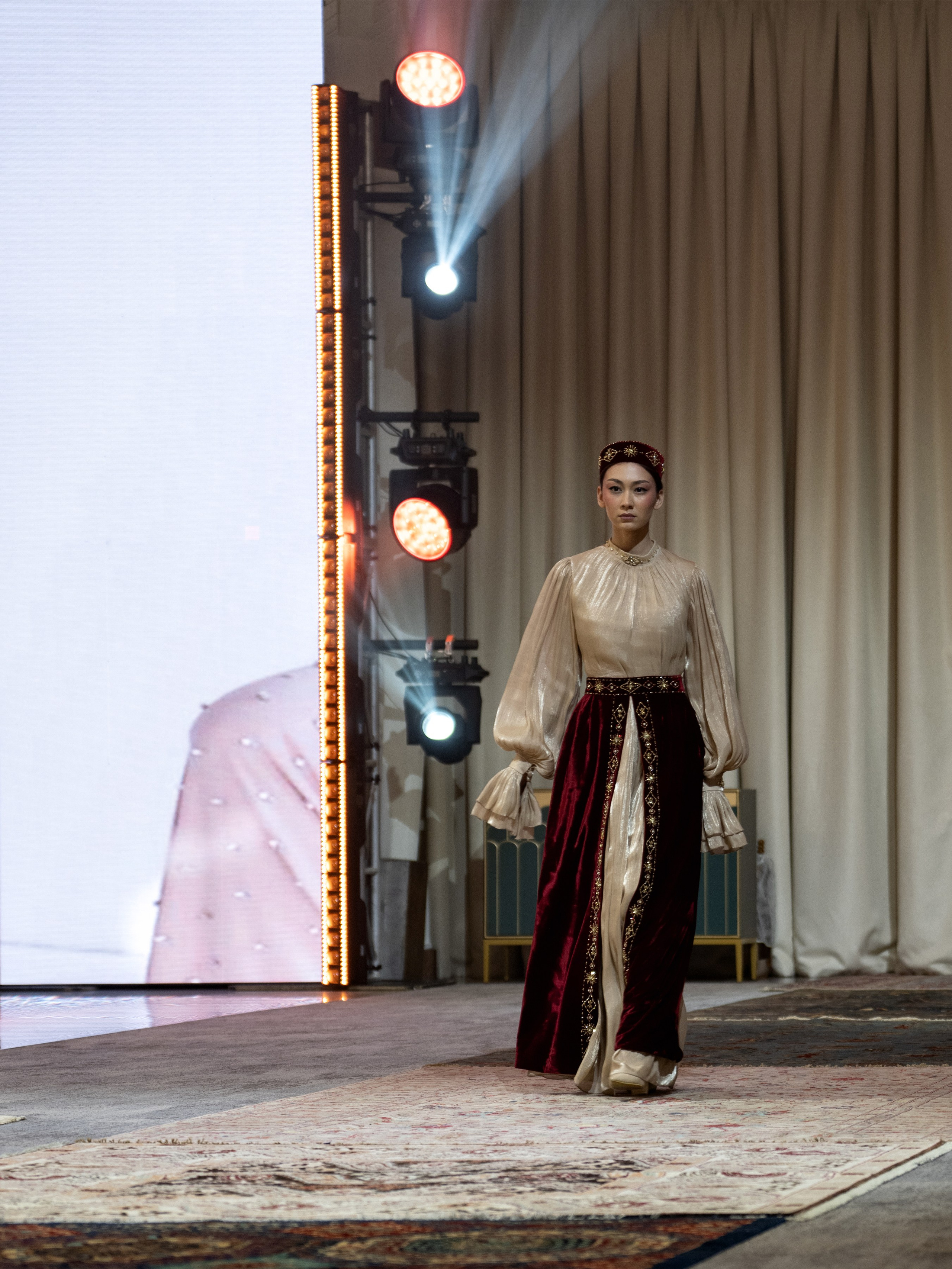 Khanshaiym brand. Сайт Алматинского НЮ АРТ, будуар и фэшн фотографа Дениса Карпенко