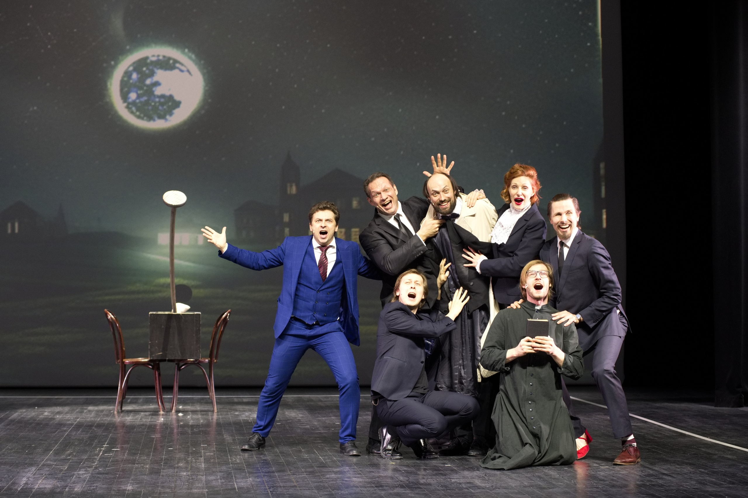 Театр И-Он, Мюнхгаузен. Семейный и детский фотограф Антон Зорин