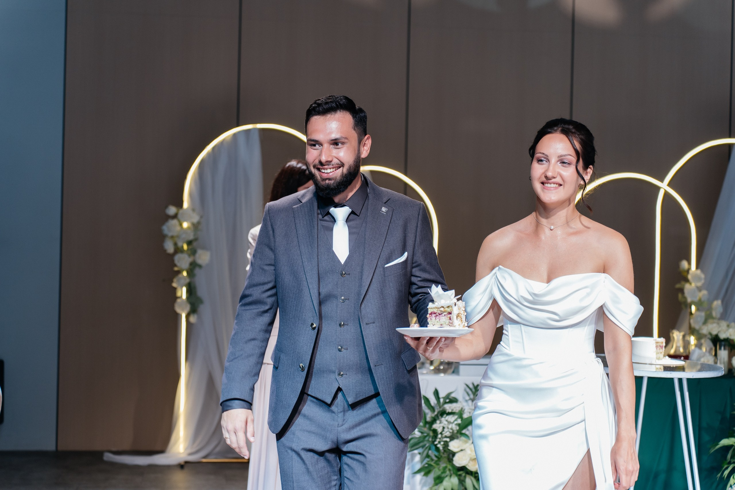 Свадебный репортаж. Для тех, кто не ждёт удачи, а создаёт её. Каждая фотосессия — это твой момент, твой стиль, твой успех. 📸