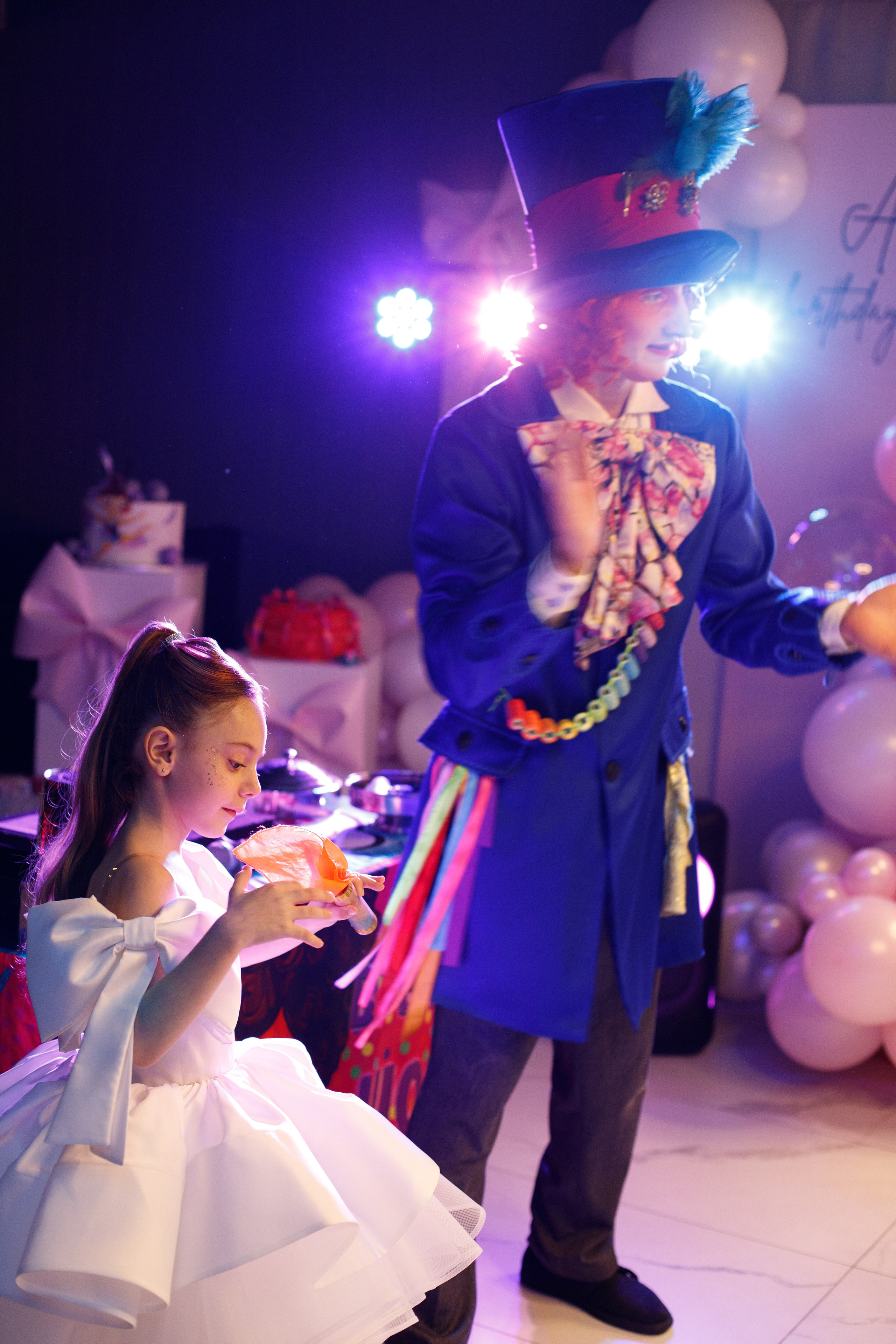 ASIA'S BIRTHDAY PARTY. Photokarish