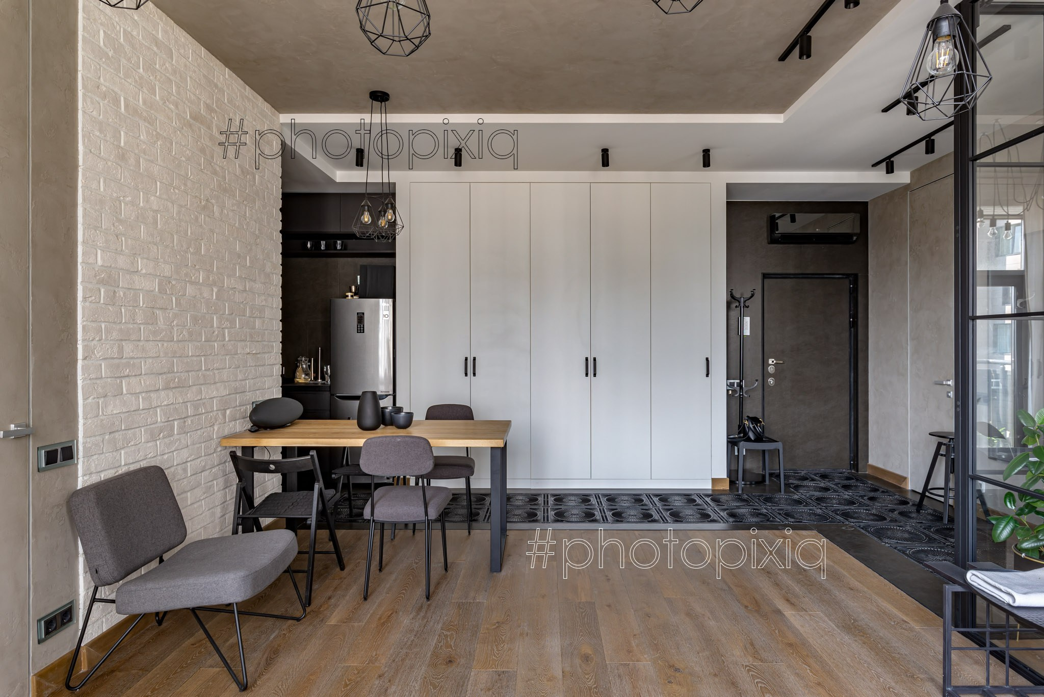 Интерьерная съёмка квартиры лофт в ЖК «Headliner». Интерьерная съёмка и виртуальные туры — Интерьерный фотограф Кузнецов Сергей (photopixiq)