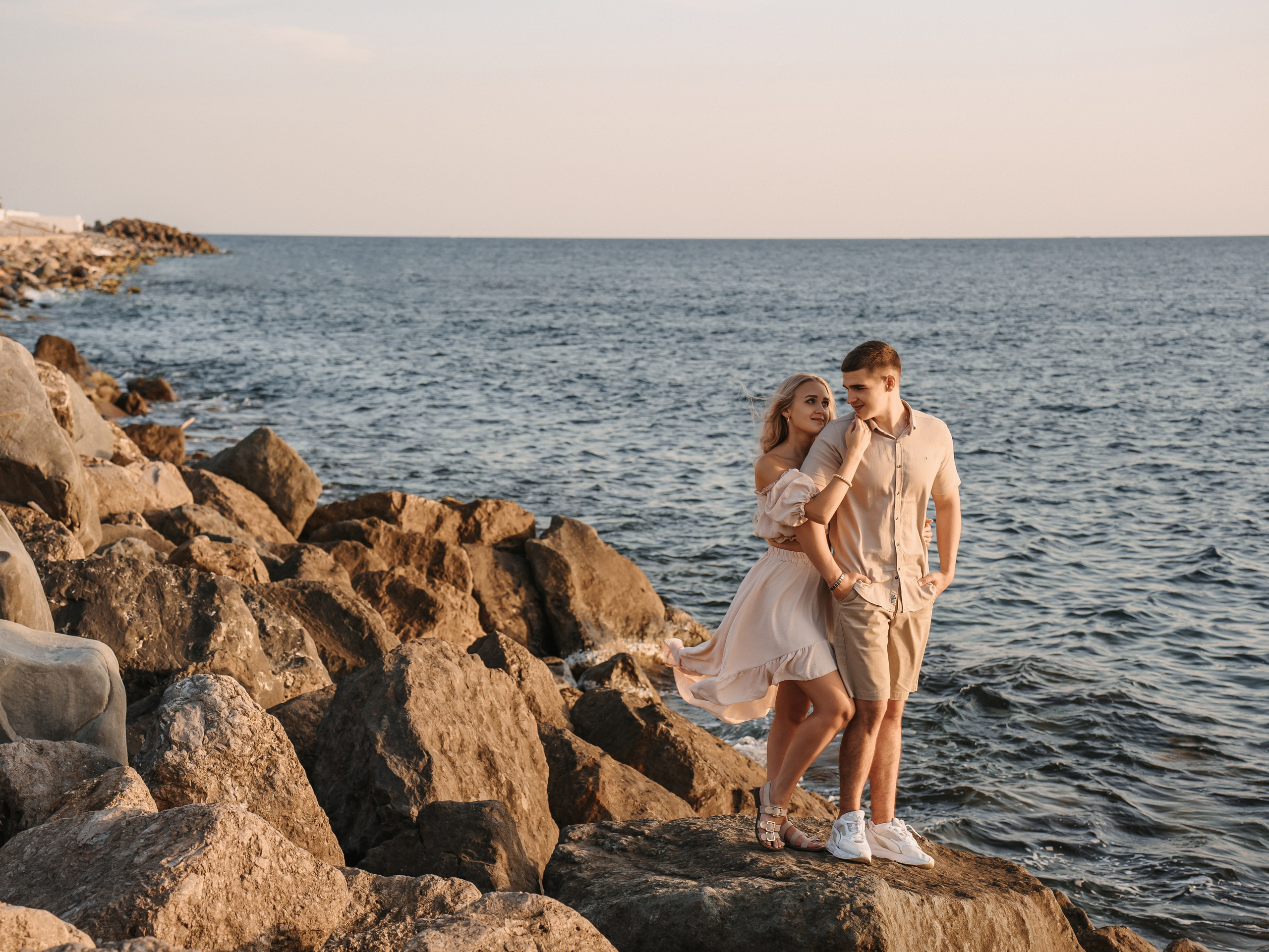 Лав стори фотосессия у моря и в горах в Сочи, Адлере и Красной Поляне. Алина Бернд — свадебный и индивидуальный фотограф в Сочи и Адлере