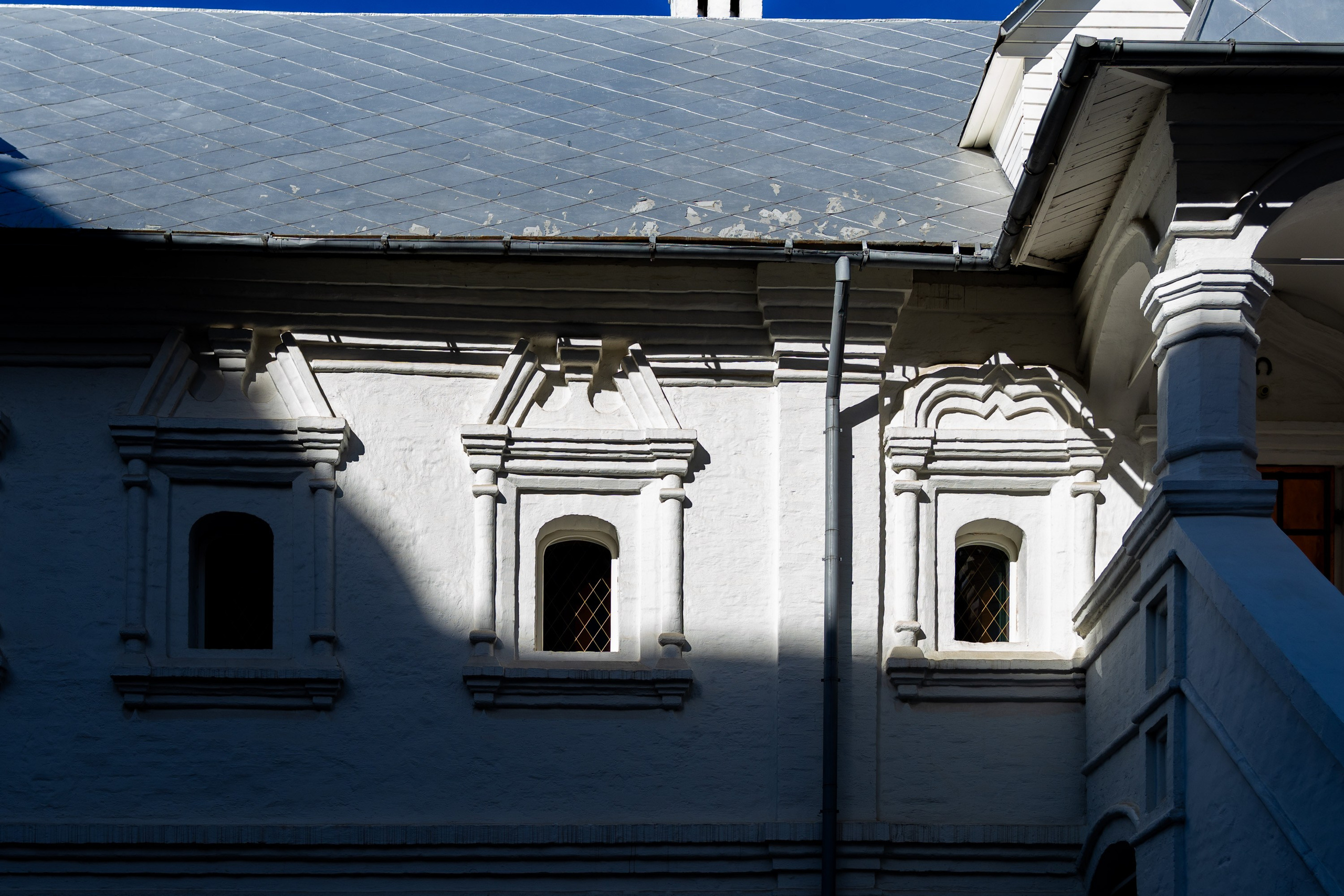 Свет и тень в городе. Фотограф в Москве. Шахабудин