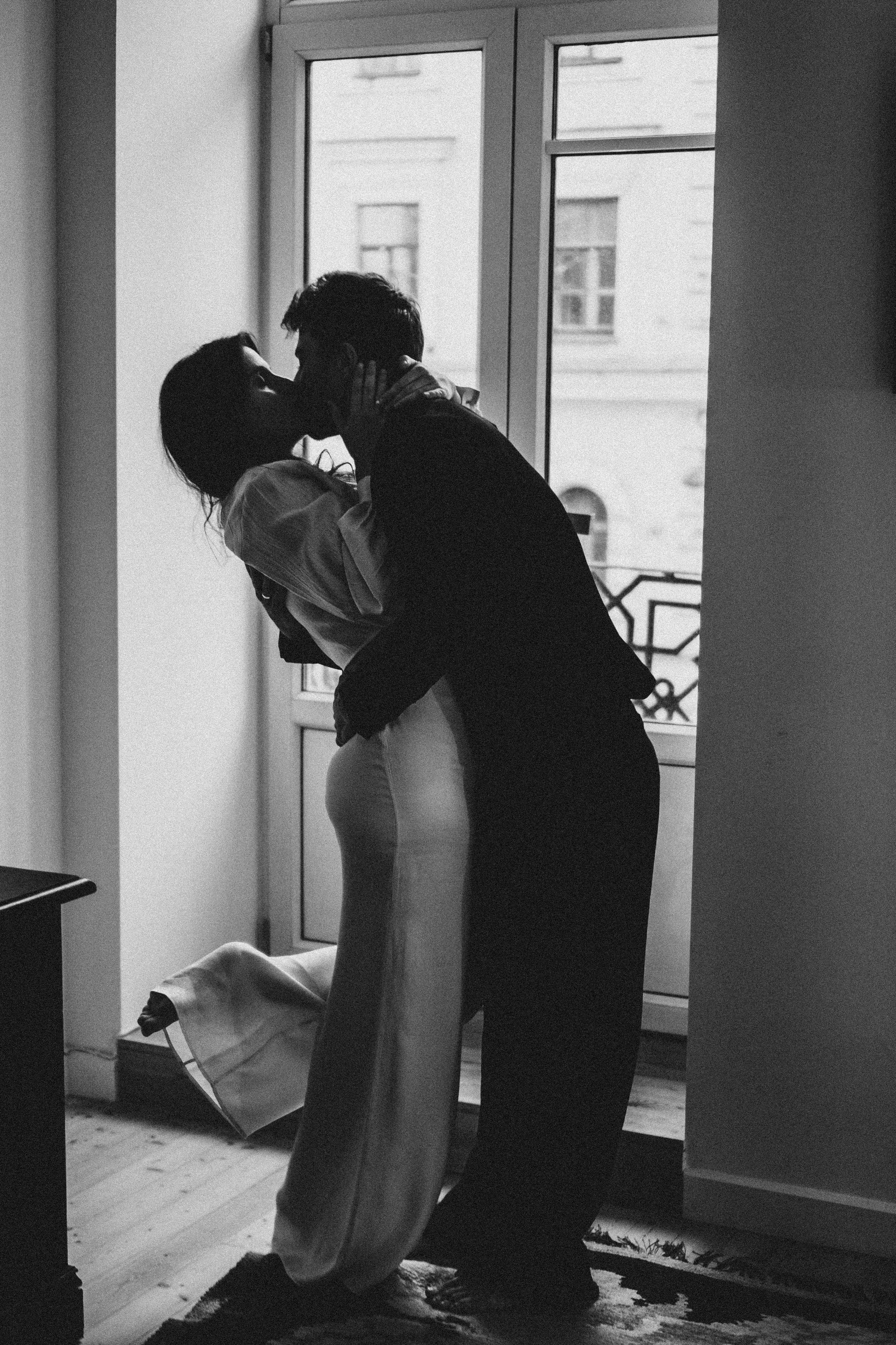 СБОРЫ ЖЕНИХА И НЕВЕСТЫ В УЮТНОЙ КВАРТИРЕ В ЦЕНТРЕ САНТК-ПЕТЕРБУРГА. Профессиональный фотограф, Санкт-Петербург — Виктория Богомолова